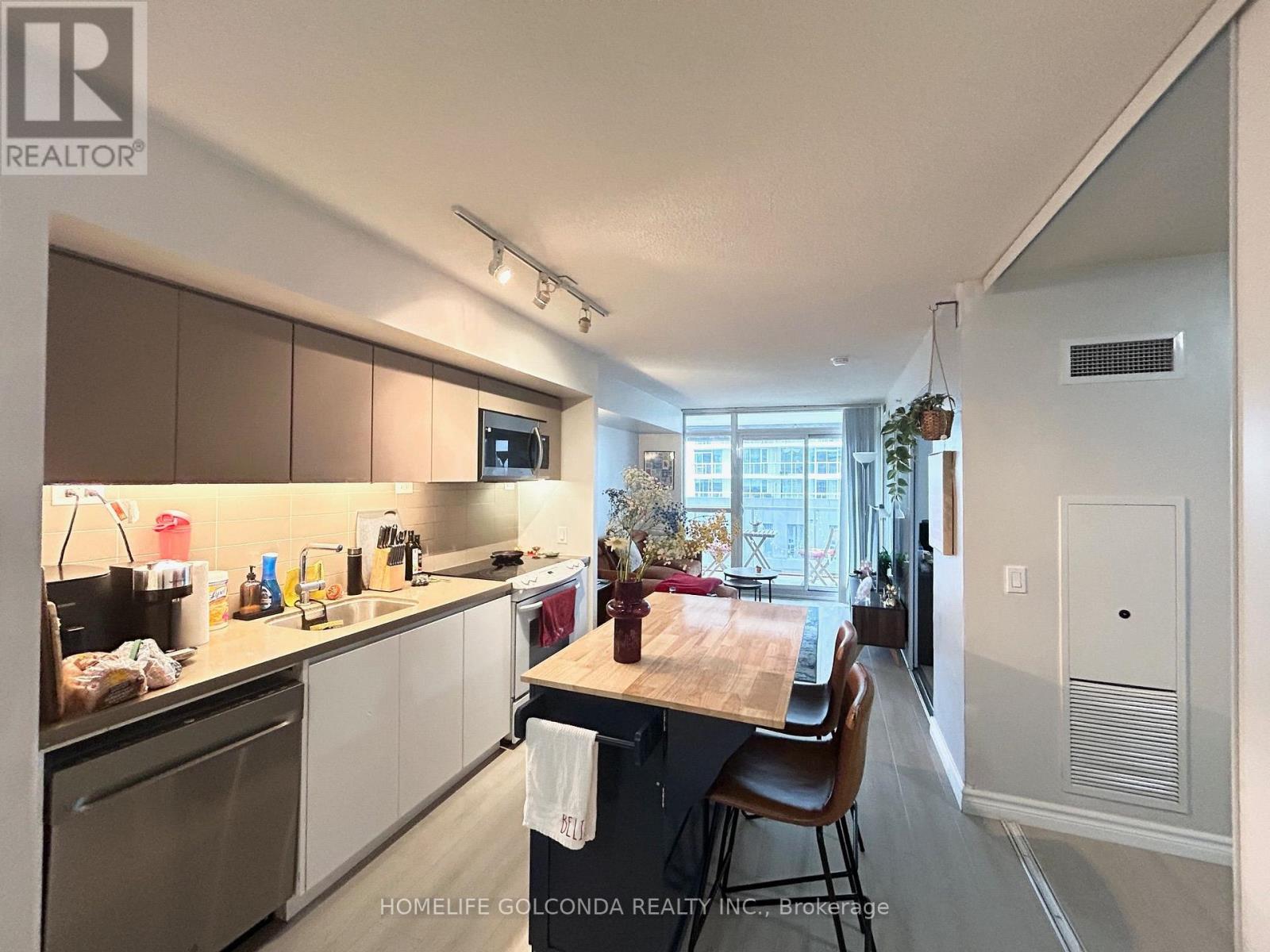 723 - 85 Queens Wharf Road, Toronto (Waterfront Communities), Ontario  M5V 0J9 - Photo 3 - C13652492