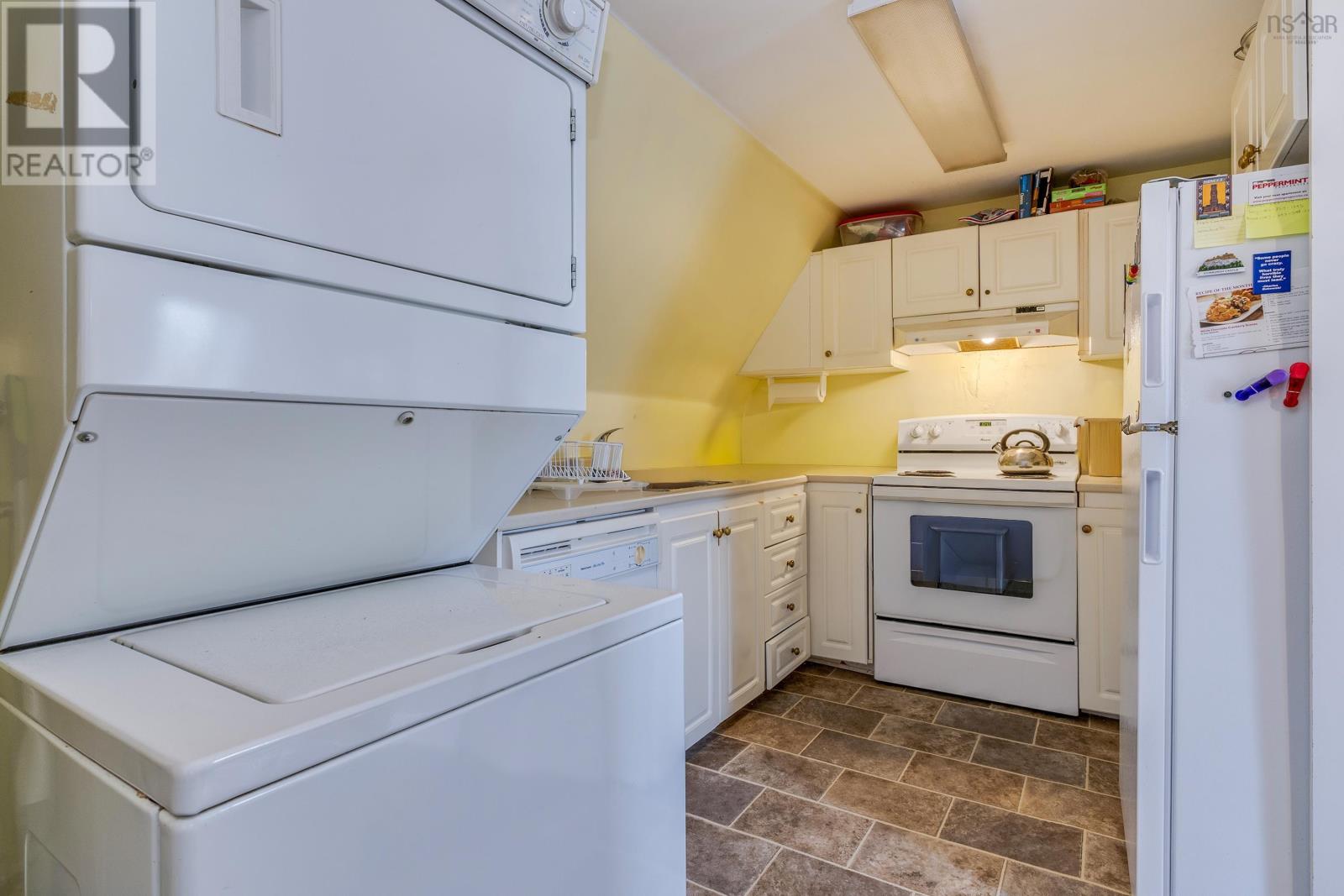 6090 Coburg Road, Halifax, Nova Scotia  B3H 1Z4 - Photo 36 - 202609505