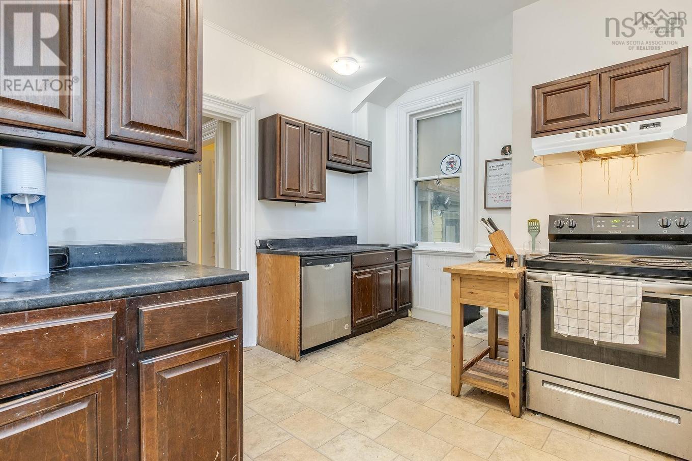 6090 Coburg Road, Halifax, Nova Scotia  B3H 1Z4 - Photo 11 - 202610164