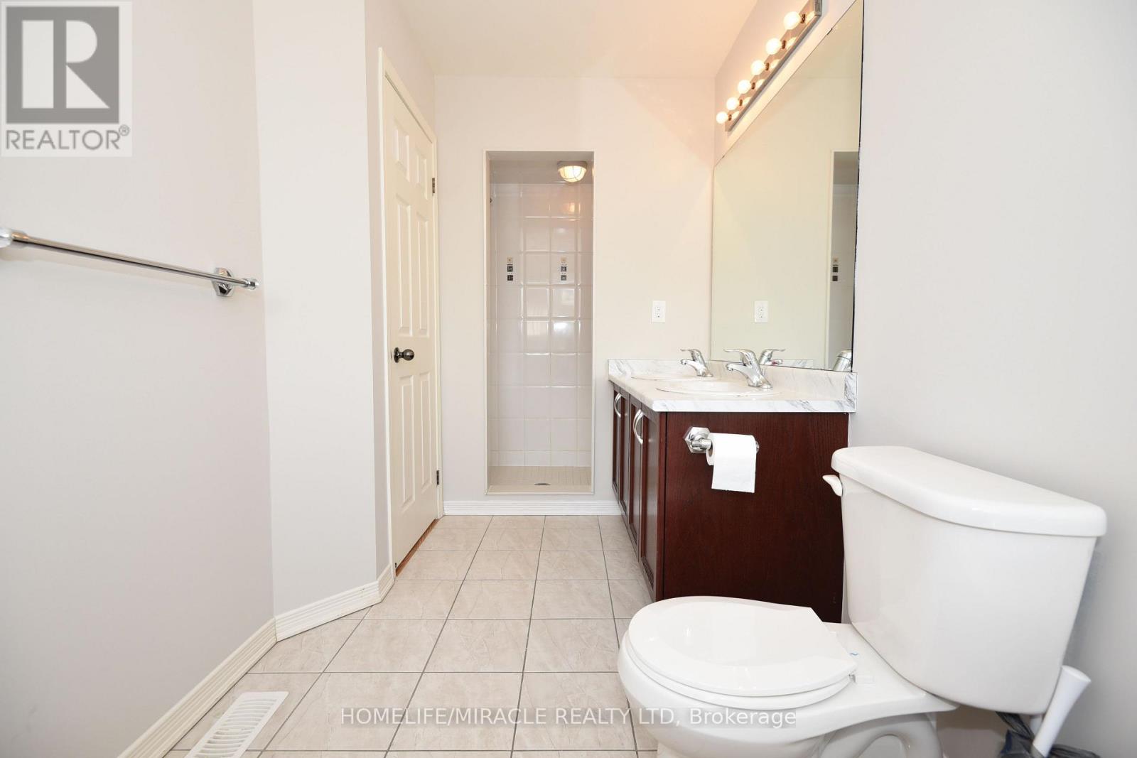 112 Mcbride Avenue, Clarington, Ontario  L1C 0J5 - Photo 21 - E13652320