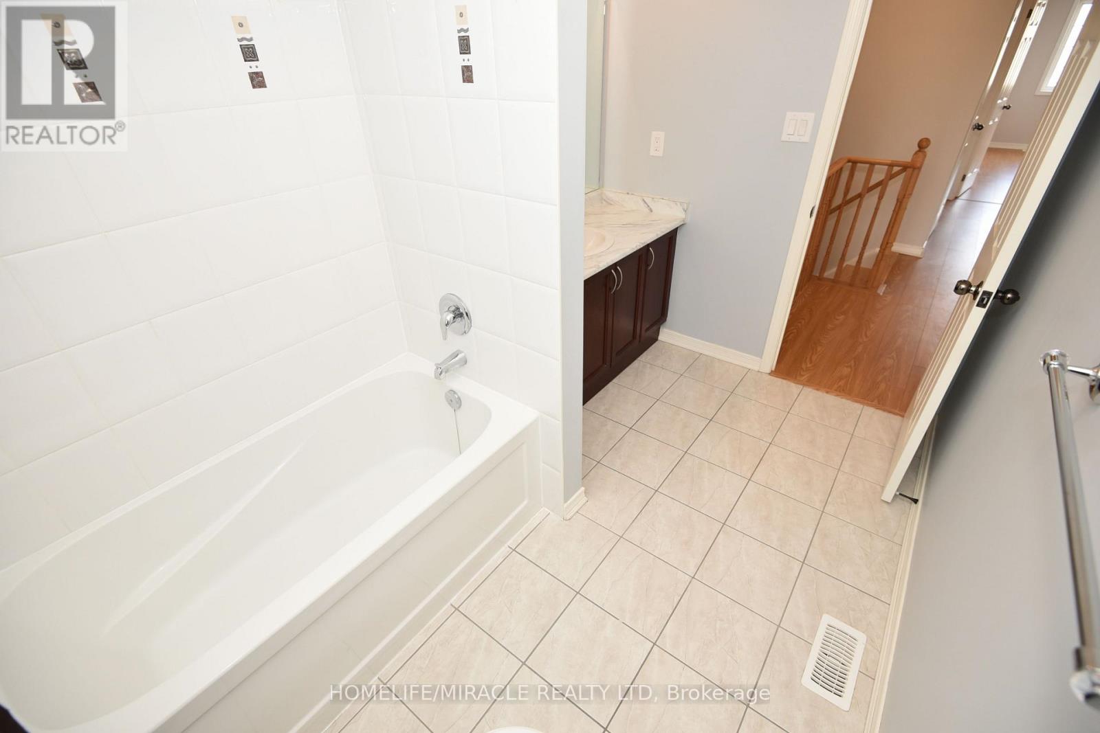 112 Mcbride Avenue, Clarington, Ontario  L1C 0J5 - Photo 29 - E13652320