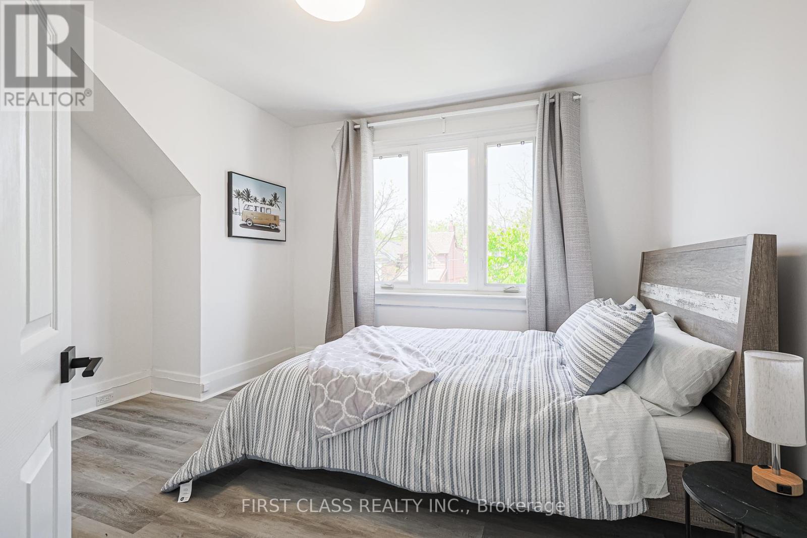53 Aldridge Avenue, Toronto (Woodbine Corridor), Ontario  M4C 3W3 - Photo 18 - E13652422