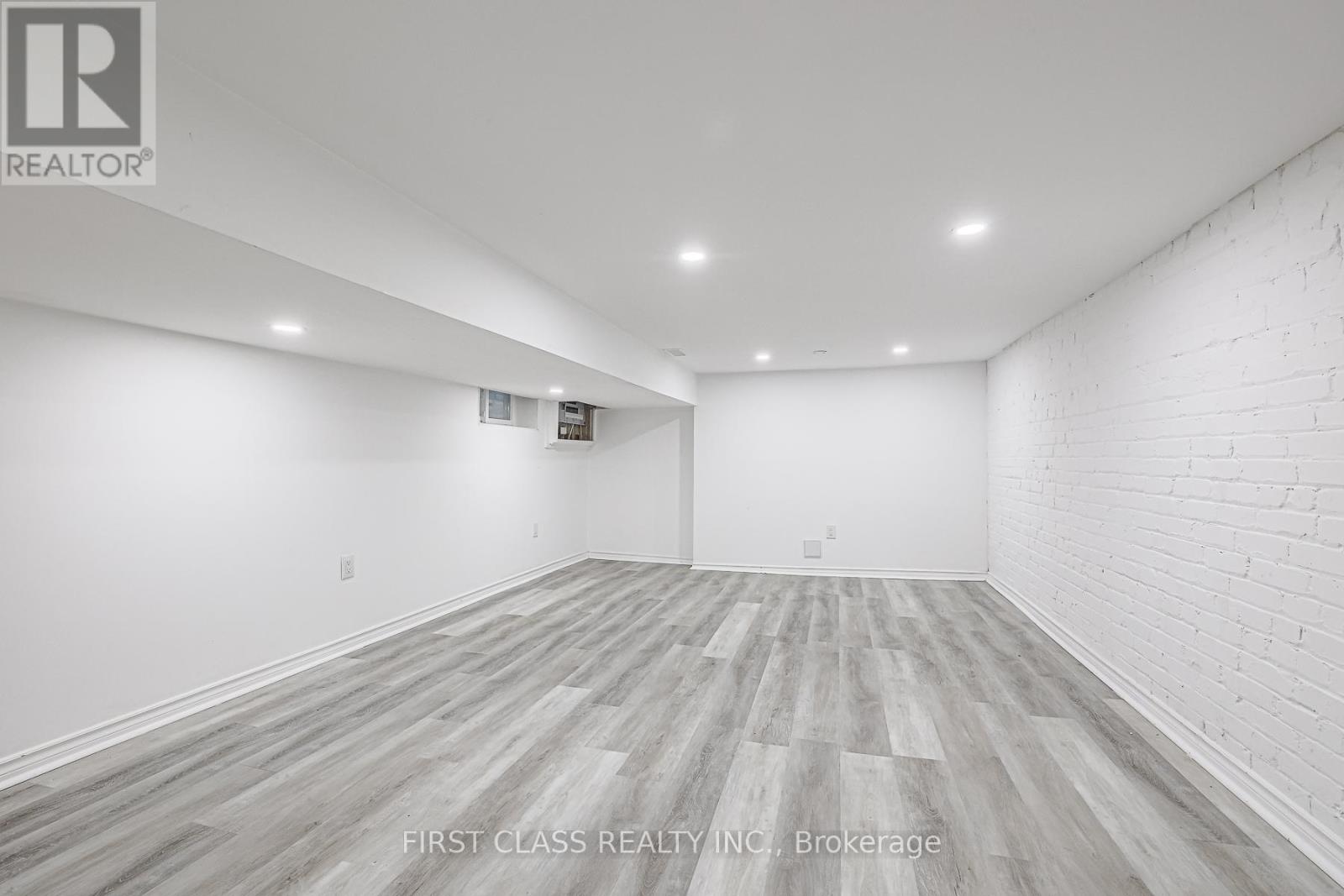 53 Aldridge Avenue, Toronto (Woodbine Corridor), Ontario  M4C 3W3 - Photo 20 - E13652422