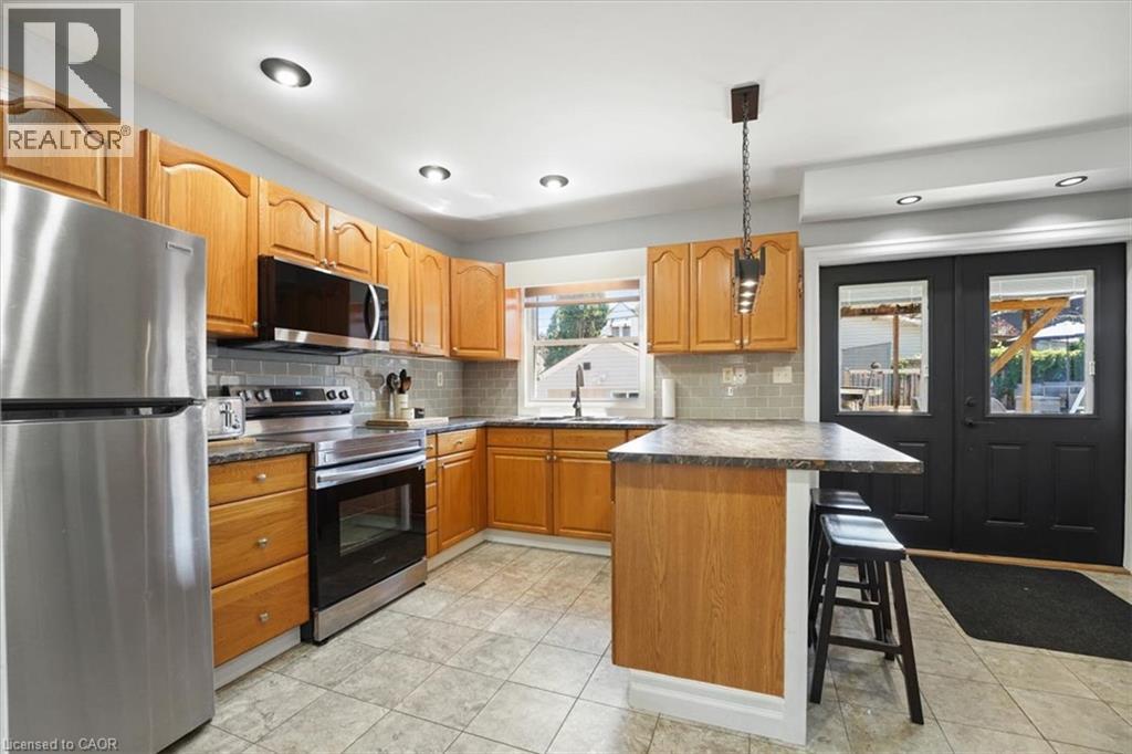 233 Auburn Avenue, Hamilton, Ontario  L8K 3B7 - Photo 8 - 40852617