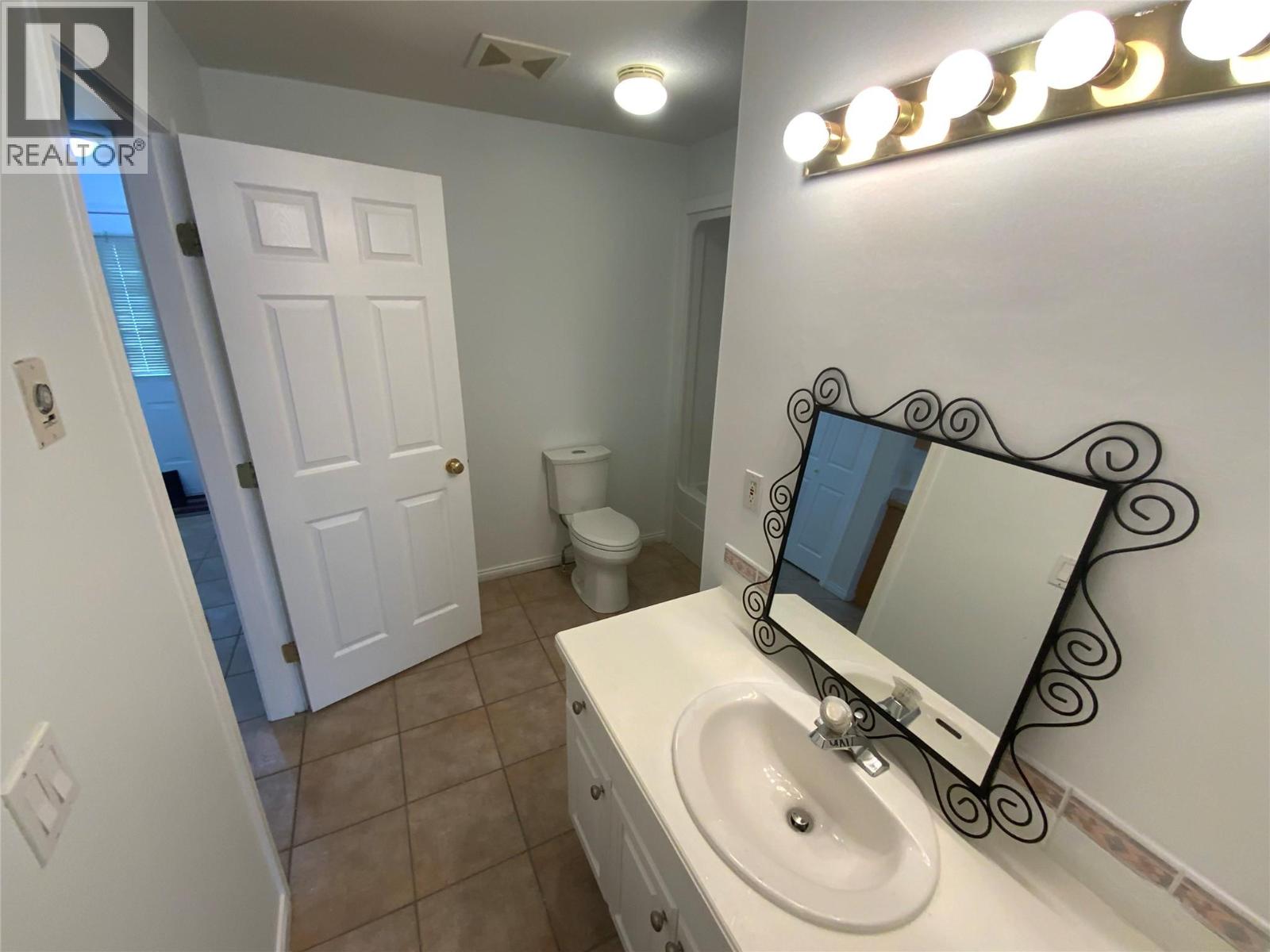 750 Railway Lane Unit# 28, Okanagan Falls, British Columbia V0H 1R0 - Photo 14 - 10395693