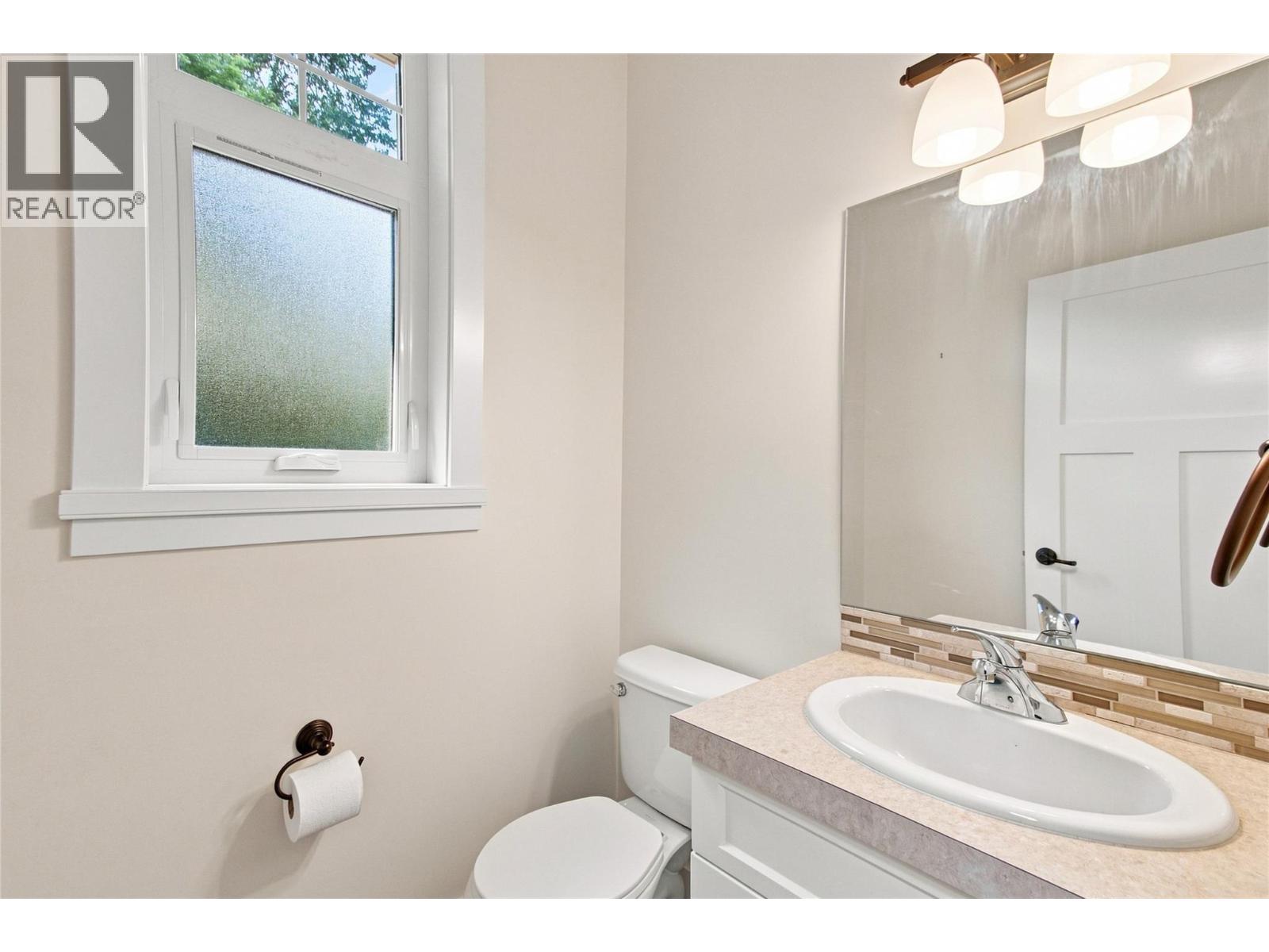 145 St Paul Street, Kamloops, British Columbia  V2C 2J1 - Photo 11 - 10397028