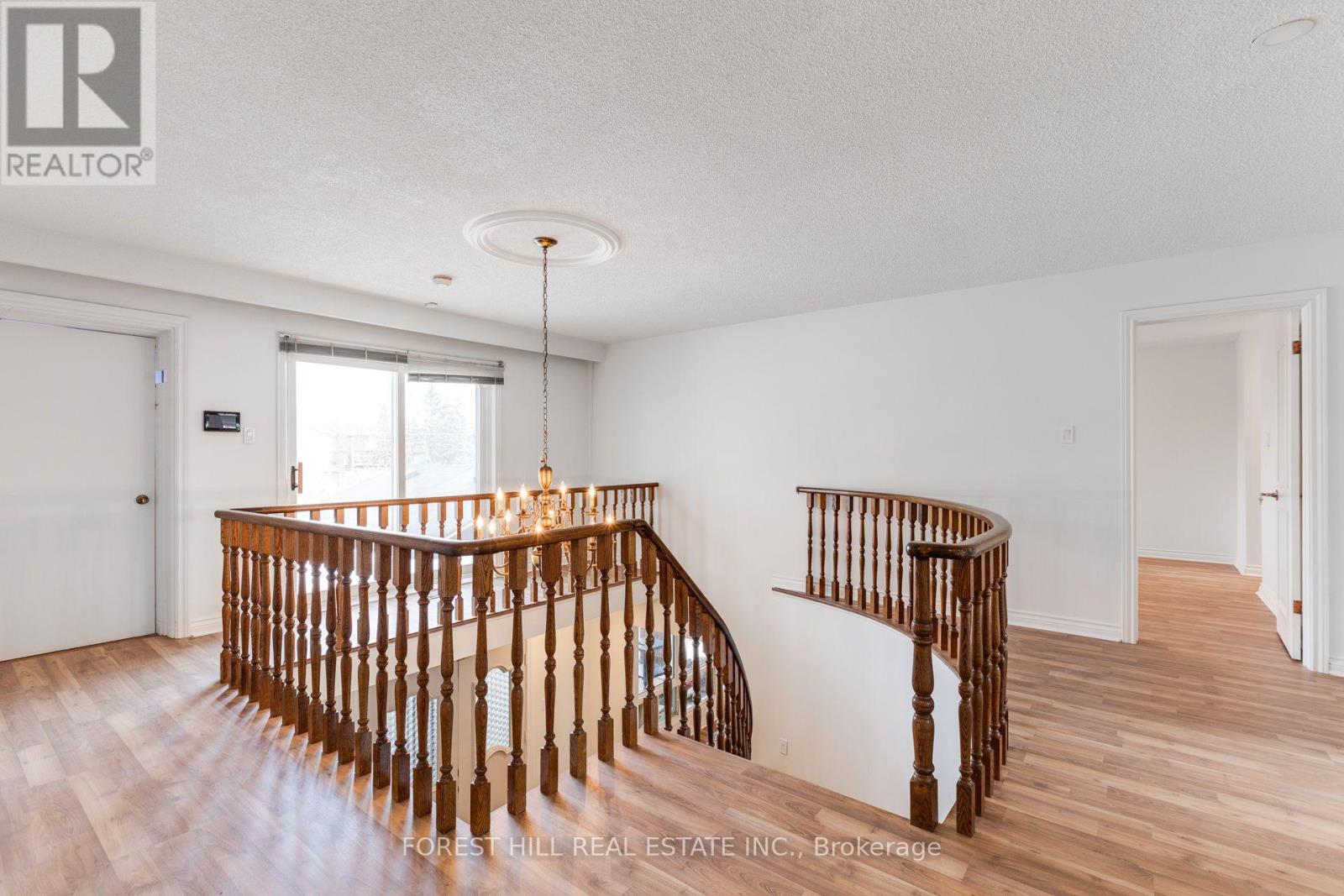 211 Carrville Road, Richmond Hill, Ontario  L4C 6E4 - Photo 14 - N13652404