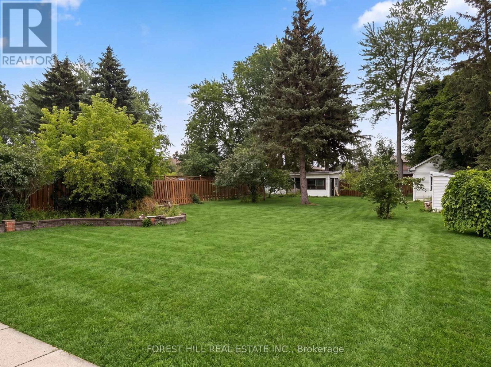 211 Carrville Road, Richmond Hill, Ontario  L4C 6E4 - Photo 25 - N13652404