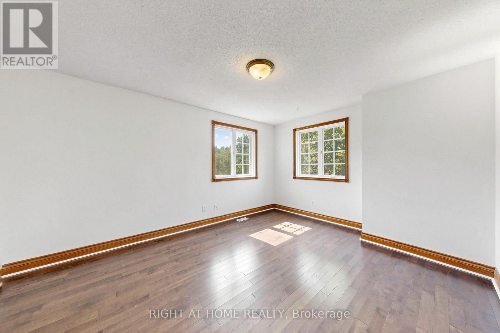 3016 Cole Road, East Gwillimbury, Ontario  L0G 1R0 - Photo 17 - N13652472
