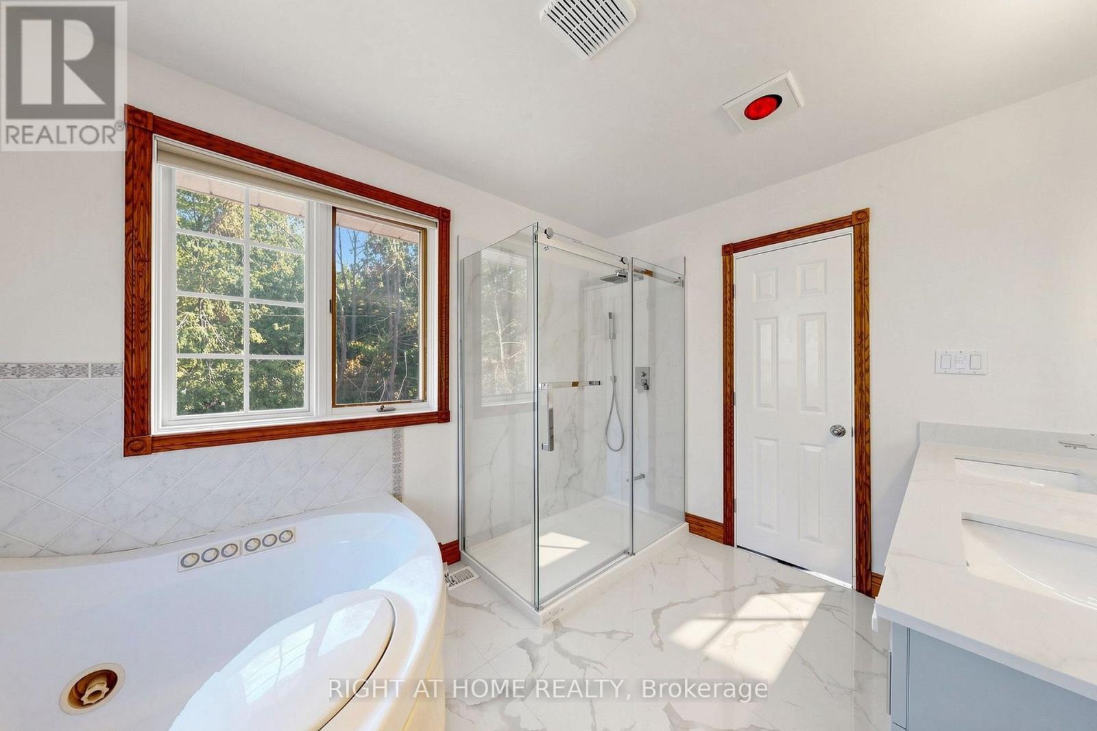 3016 Cole Road, East Gwillimbury, Ontario  L0G 1R0 - Photo 19 - N13652472