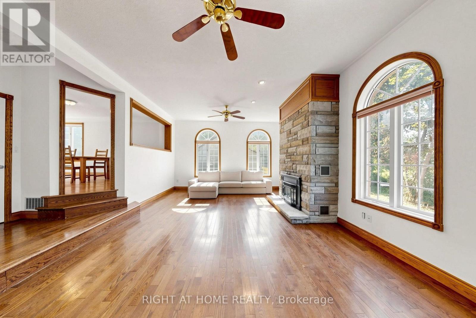 3016 Cole Road, East Gwillimbury, Ontario  L0G 1R0 - Photo 8 - N13652472