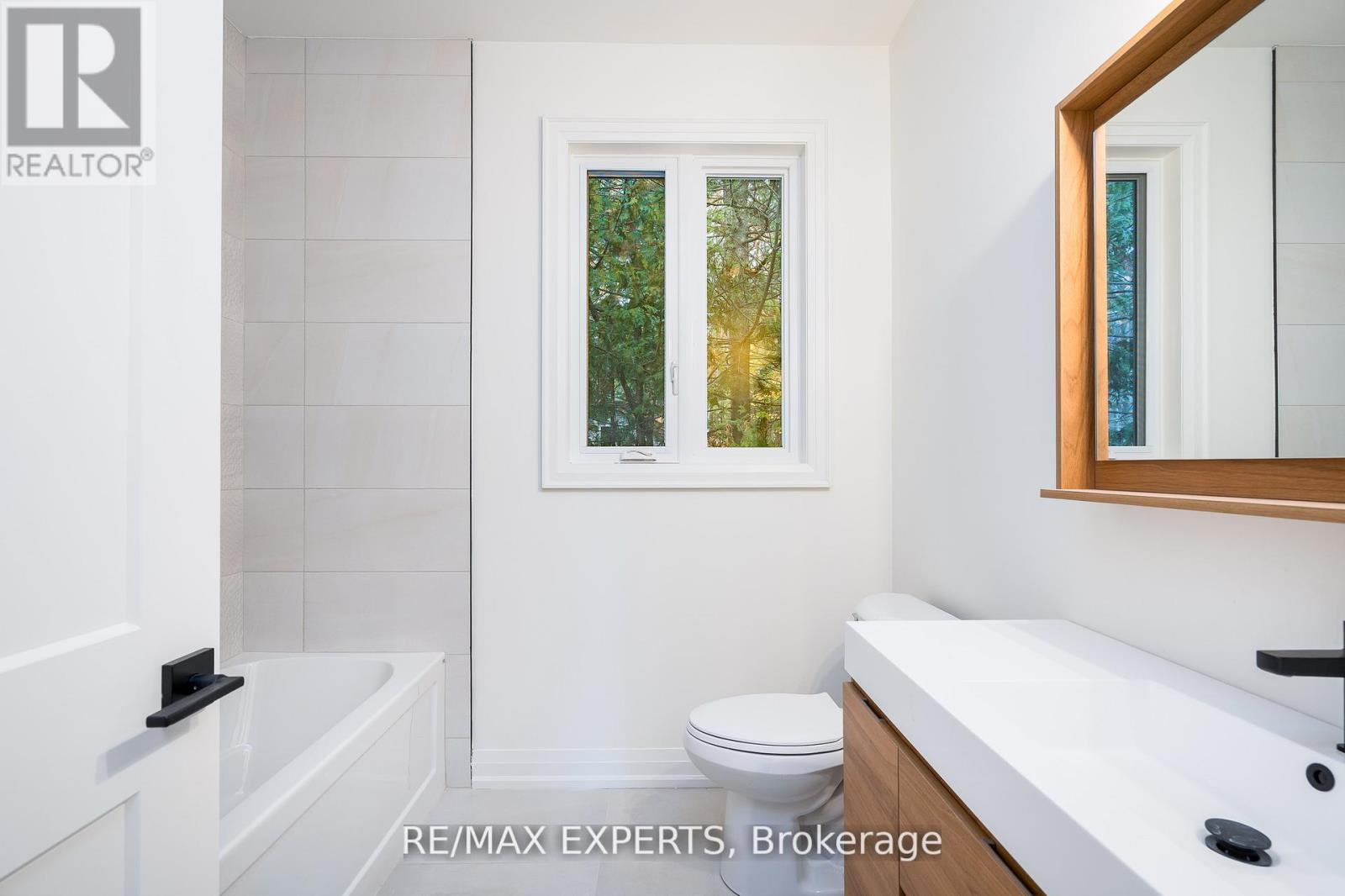 506 Golf Course Road, Wasaga Beach, Ontario  L9Z 1S5 - Photo 24 - S13652330