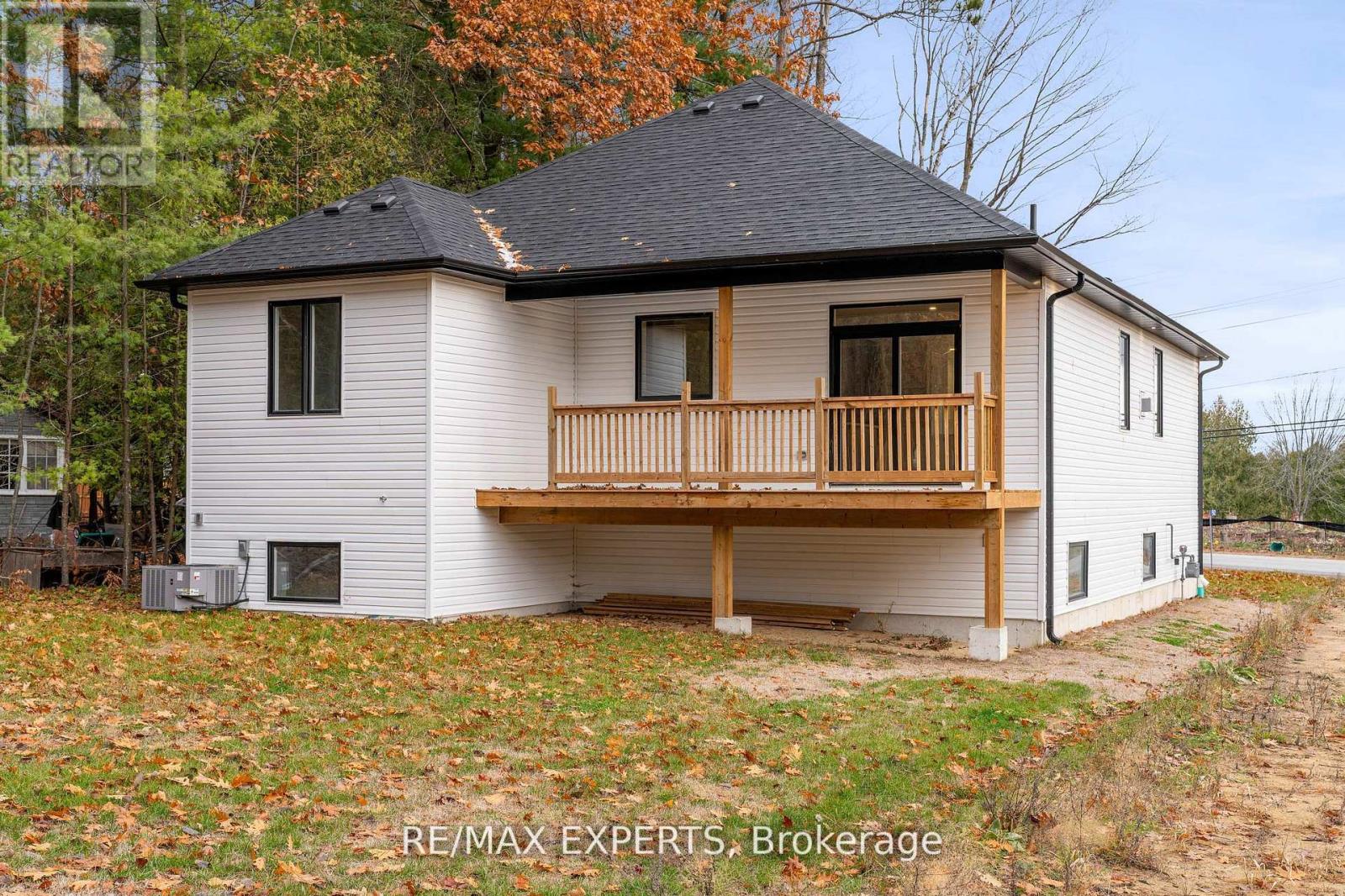 506 Golf Course Road, Wasaga Beach, Ontario  L9Z 1S5 - Photo 8 - S13652330