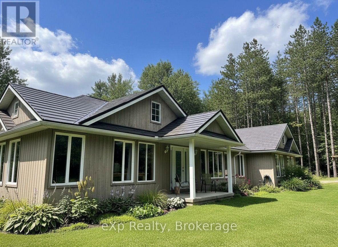 303709 South Line, West Grey, Ontario  N0C 1K0 - Photo 3 - X12985842