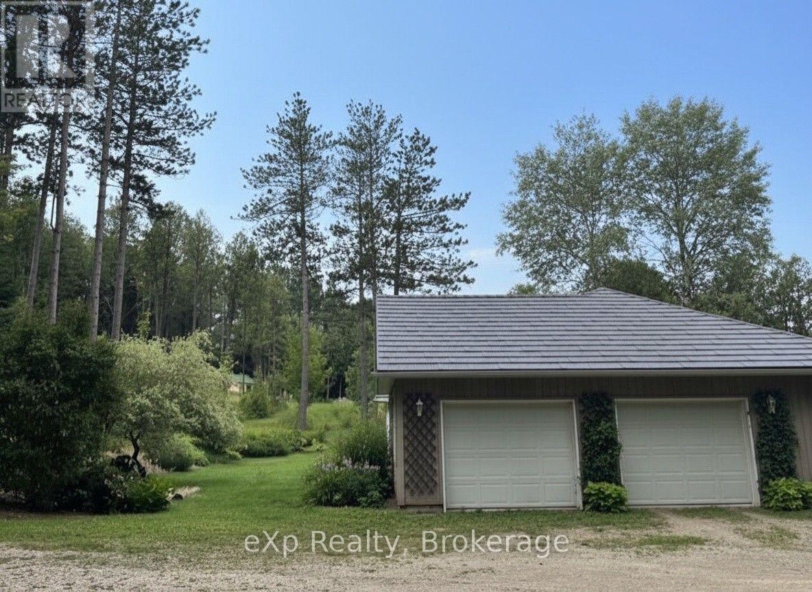 303709 South Line, West Grey, Ontario  N0C 1K0 - Photo 5 - X12985842