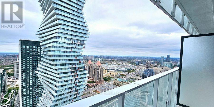 4512 - 3883 Quartz Road, Mississauga, Ontario  L5B 0M4 - Photo 1 - W13652350