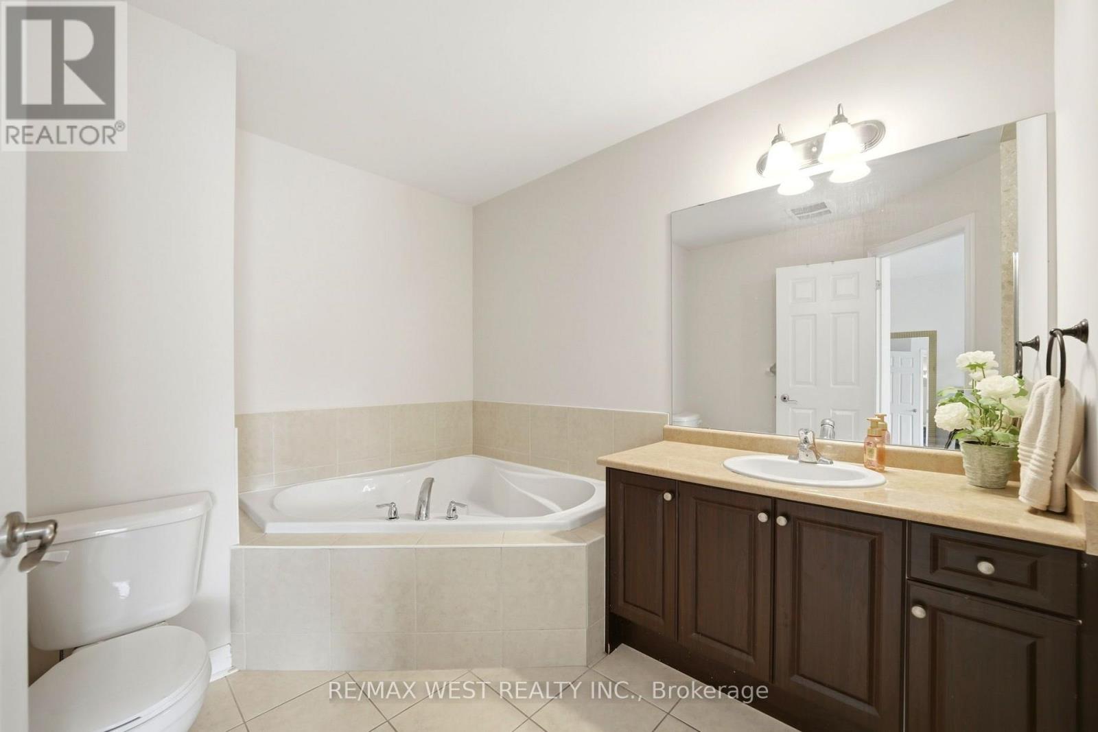 12481 Kennedy Road, Caledon, Ontario  L7C 3P4 - Photo 6 - W13652382