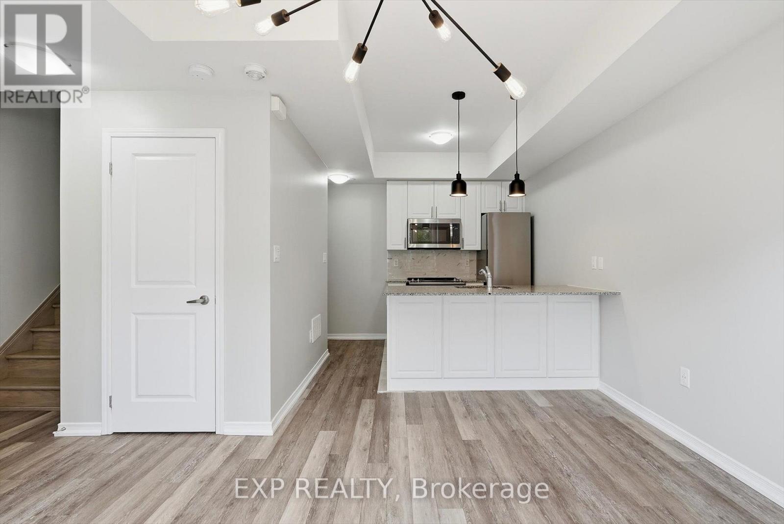 58 - 28 Fieldway Road, Toronto, Ontario  M8Z 0E3 - Photo 3 - W13652392