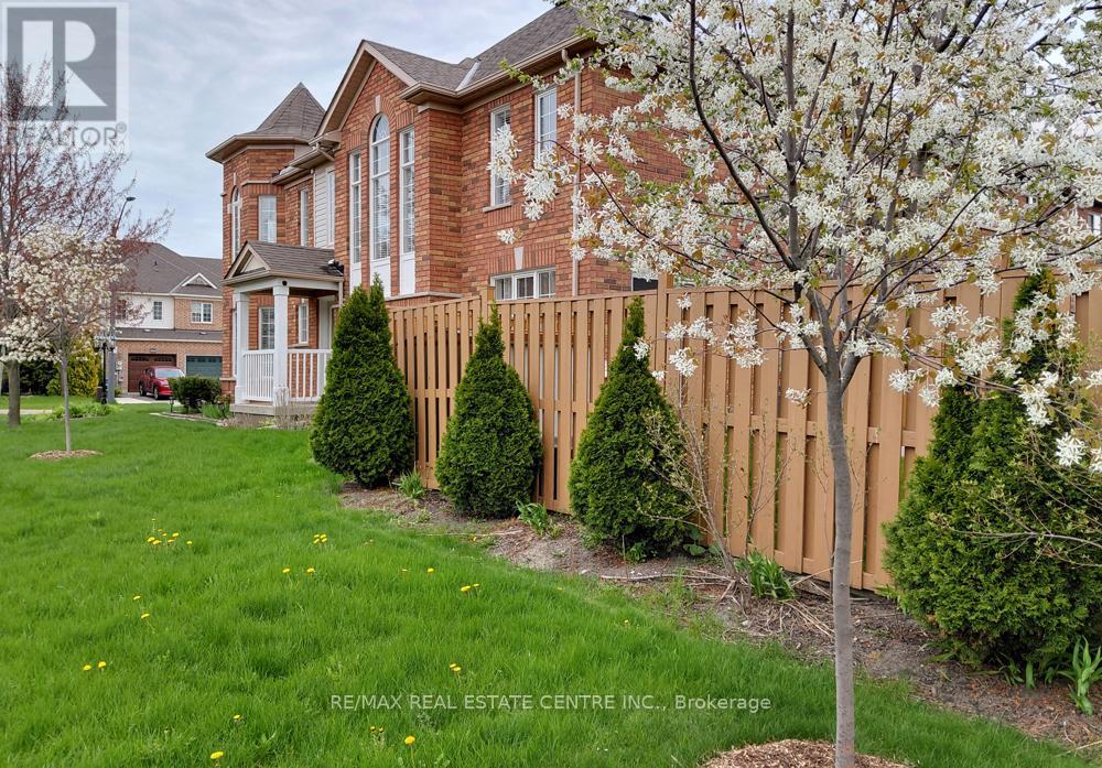 5554 Linwell Place, Mississauga, Ontario  L5M 6L7 - Photo 29 - W13652426