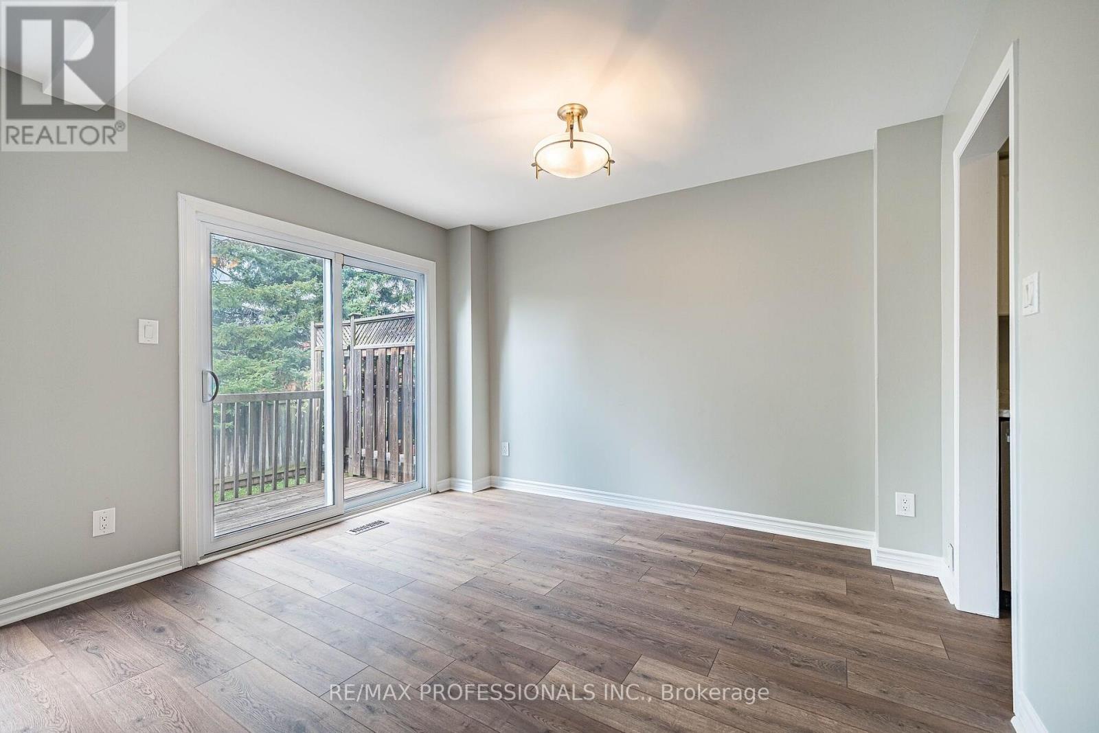 23 - 2004 Glenada Crescent, Oakville, Ontario  L6H 5P5 - Photo 13 - W13652432