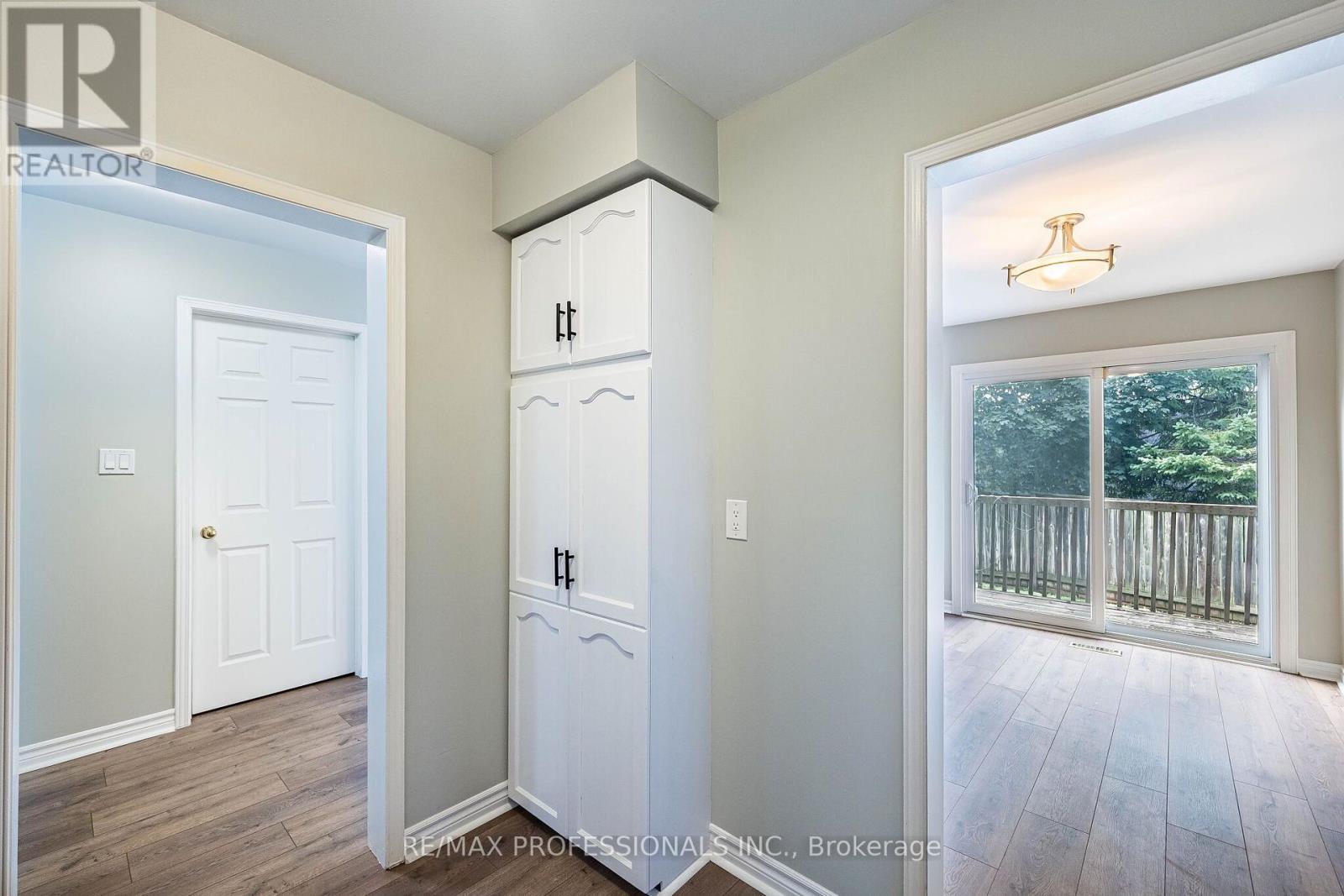 23 - 2004 Glenada Crescent, Oakville, Ontario  L6H 5P5 - Photo 20 - W13652432