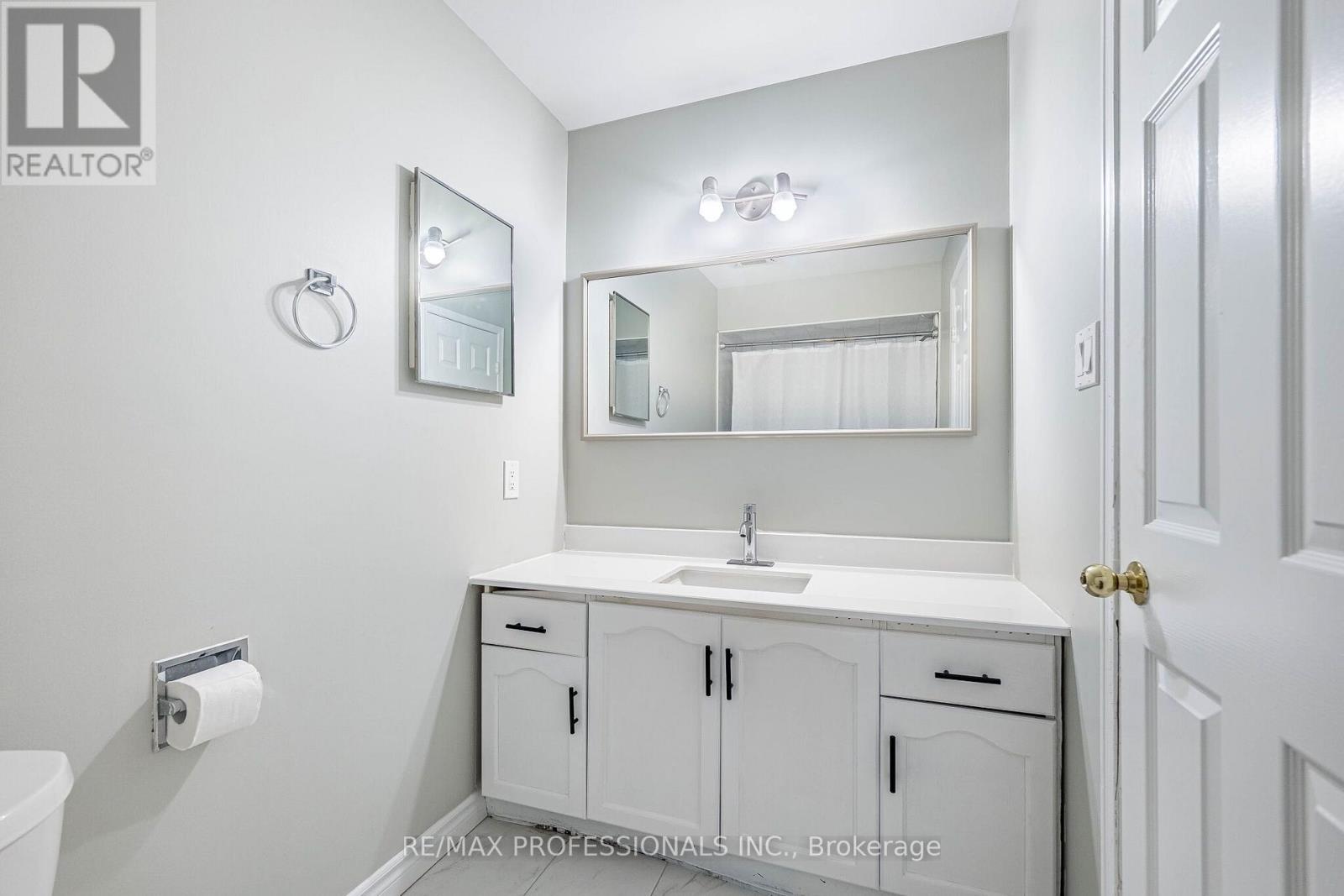 23 - 2004 Glenada Crescent, Oakville, Ontario  L6H 5P5 - Photo 30 - W13652432