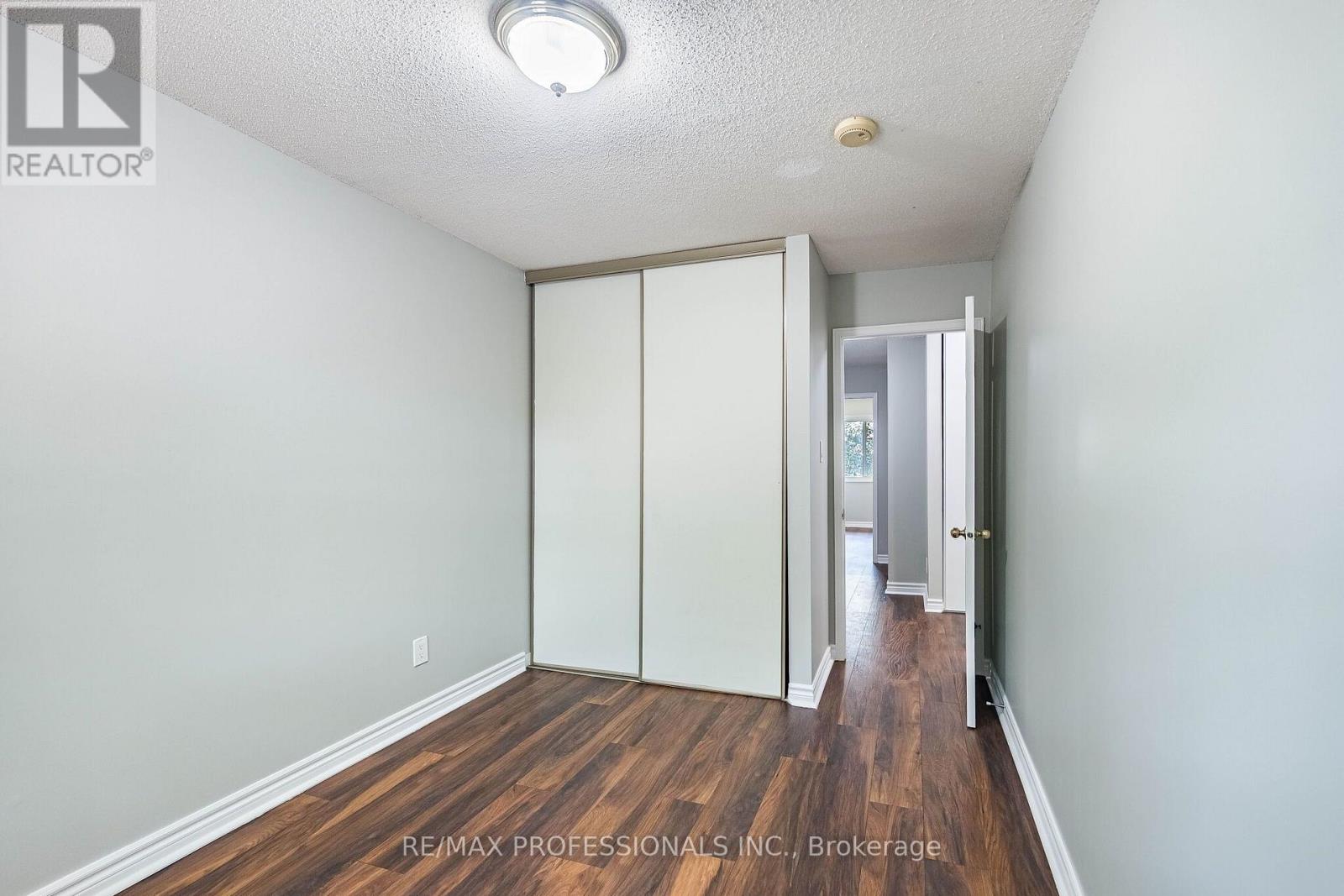 23 - 2004 Glenada Crescent, Oakville, Ontario  L6H 5P5 - Photo 35 - W13652432