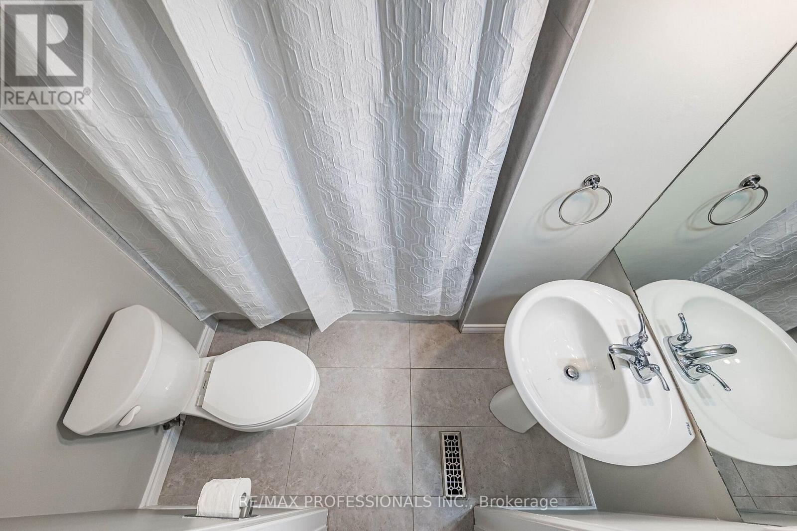 23 - 2004 Glenada Crescent, Oakville, Ontario  L6H 5P5 - Photo 36 - W13652432
