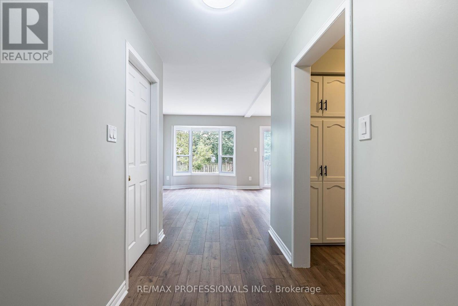 23 - 2004 Glenada Crescent, Oakville, Ontario  L6H 5P5 - Photo 8 - W13652432