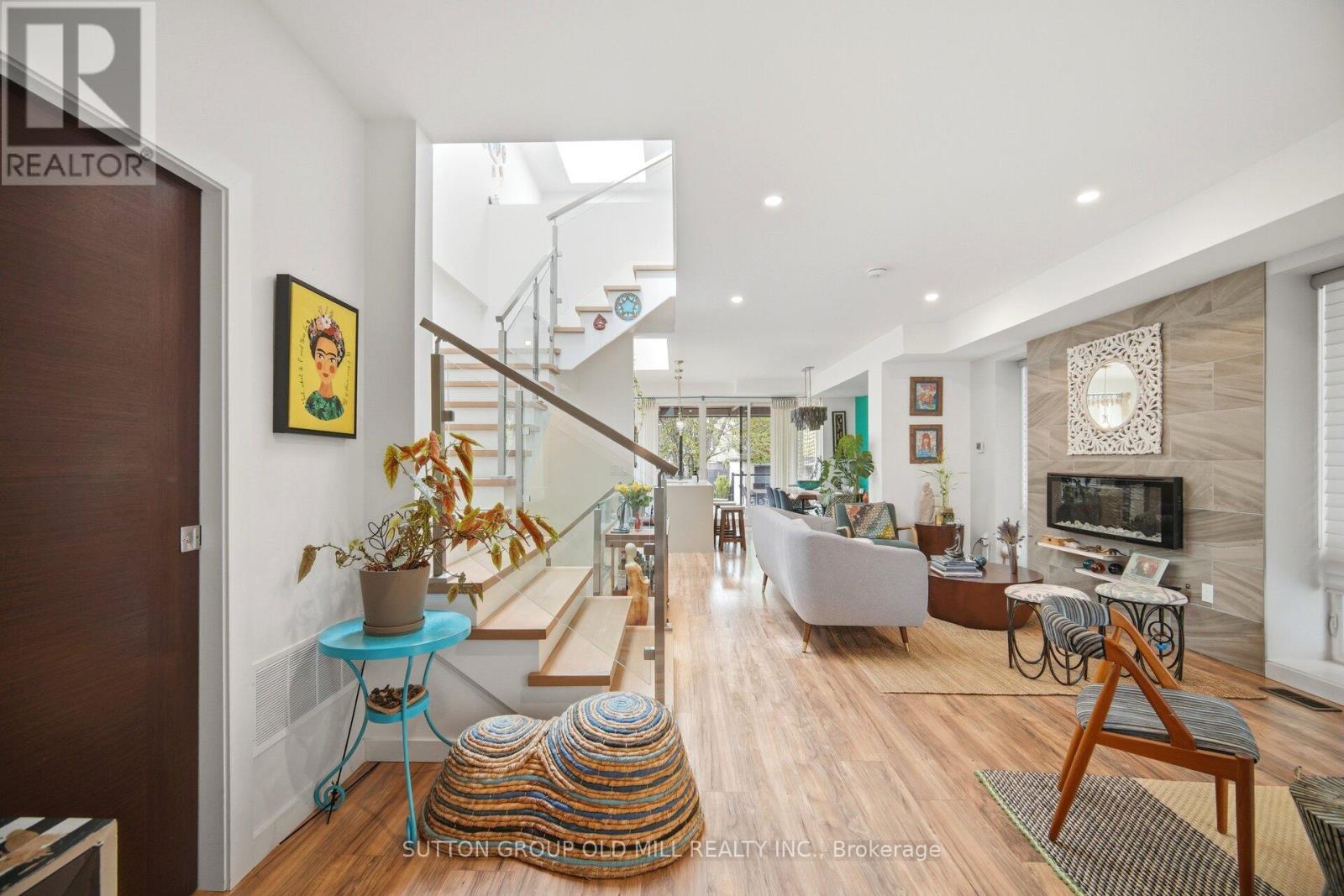 38 Algoma Street, Toronto, Ontario  M8Y 1C3 - Photo 3 - W13652446