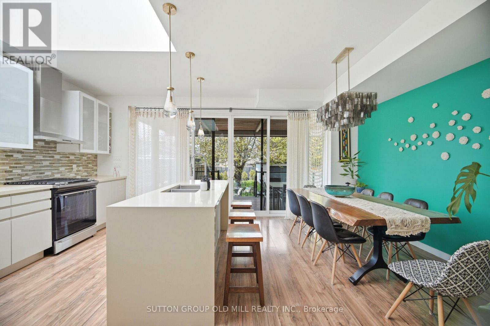 38 Algoma Street, Toronto, Ontario  M8Y 1C3 - Photo 8 - W13652446