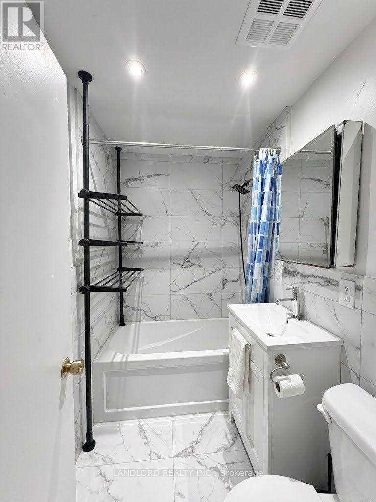 1 - 140 Springhurst Avenue, Toronto (South Parkdale), Ontario  M6K 1C1 - Photo 7 - W13652450