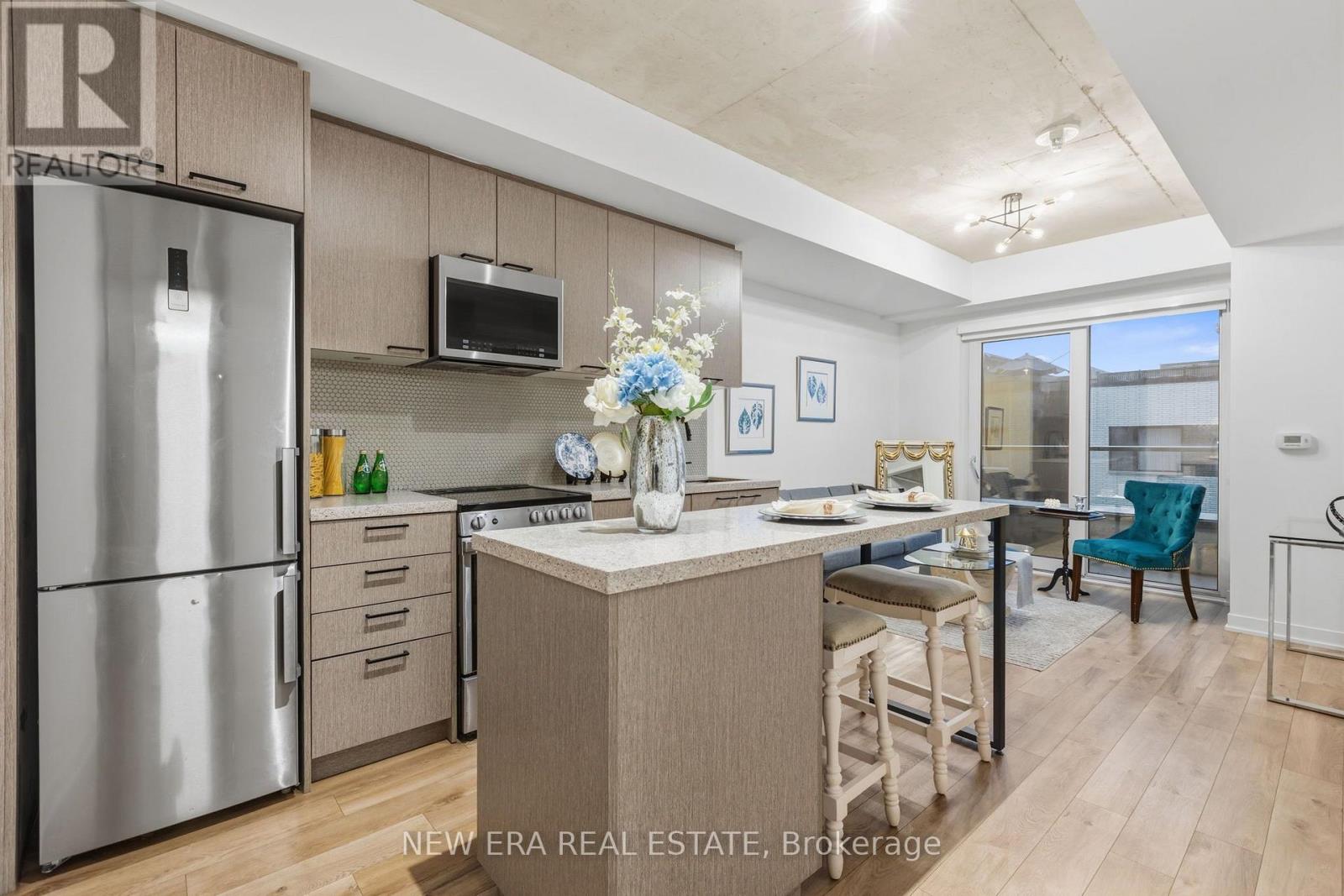 301 - 1808 St. Clair Avenue W, Toronto, Ontario  M6N 1J5 - Photo 10 - W13652464