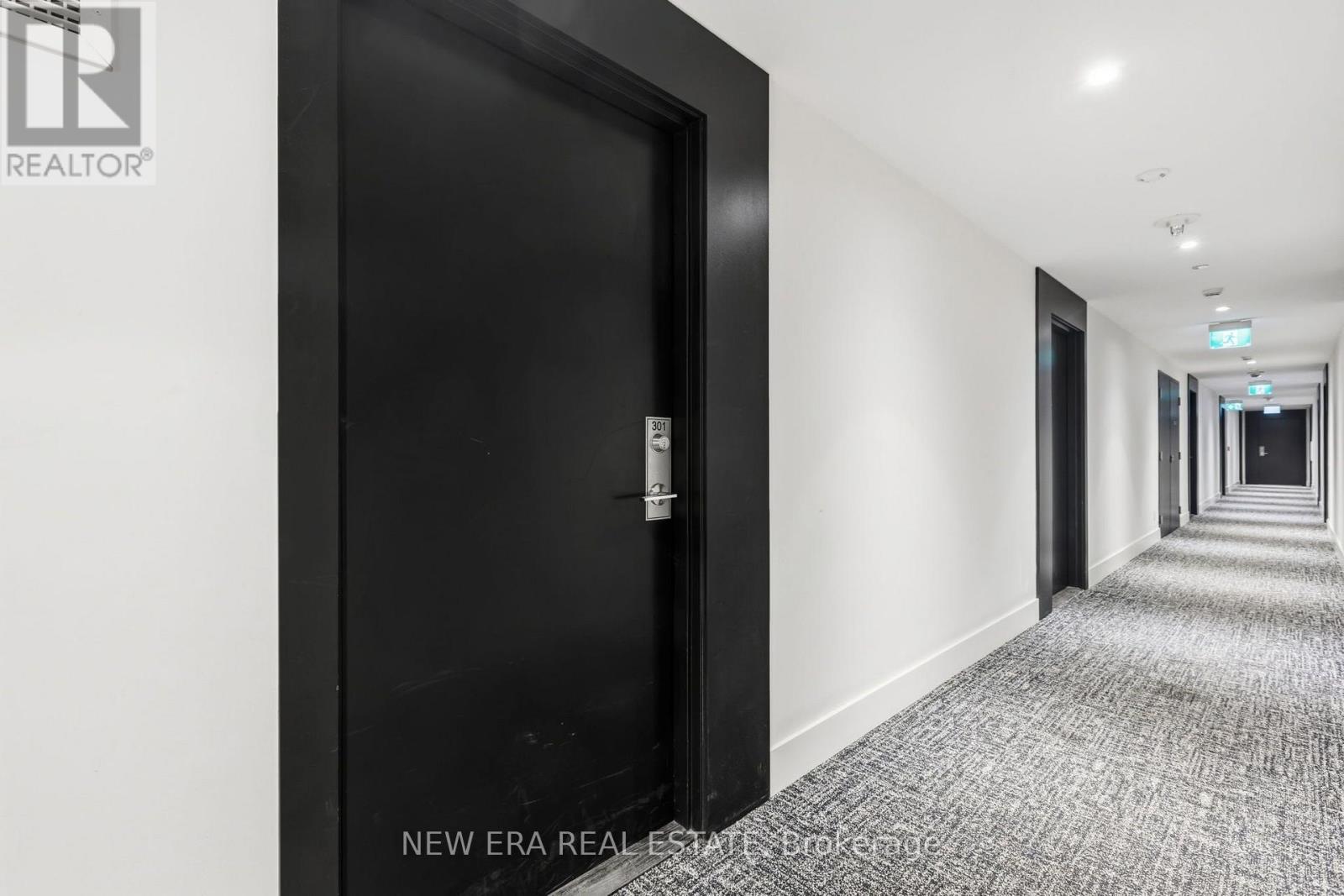 301 - 1808 St. Clair Avenue W, Toronto, Ontario  M6N 1J5 - Photo 11 - W13652464