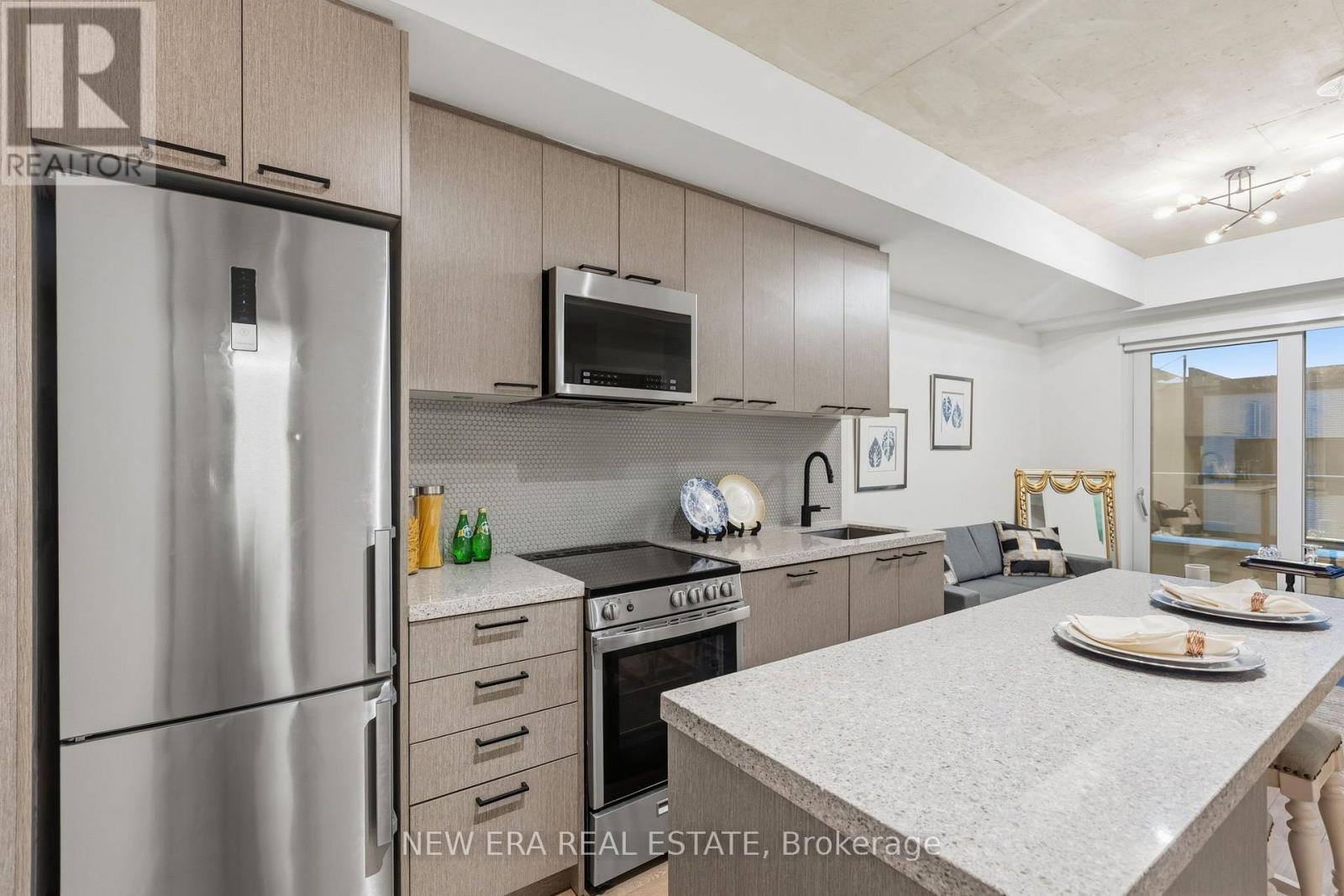 301 - 1808 St. Clair Avenue W, Toronto, Ontario  M6N 1J5 - Photo 13 - W13652464