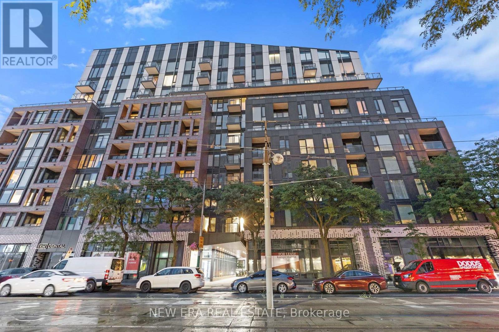 301 - 1808 St. Clair Avenue W, Toronto, Ontario  M6N 1J5 - Photo 3 - W13652464