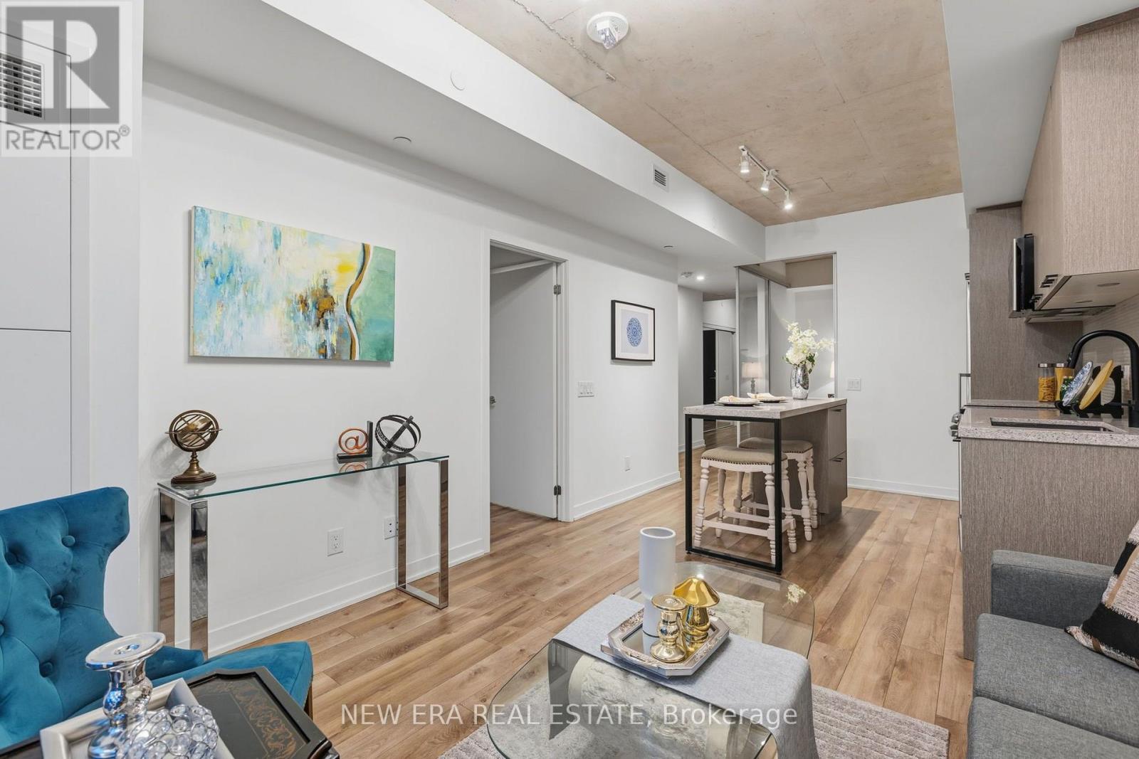 301 - 1808 St. Clair Avenue W, Toronto, Ontario  M6N 1J5 - Photo 5 - W13652464