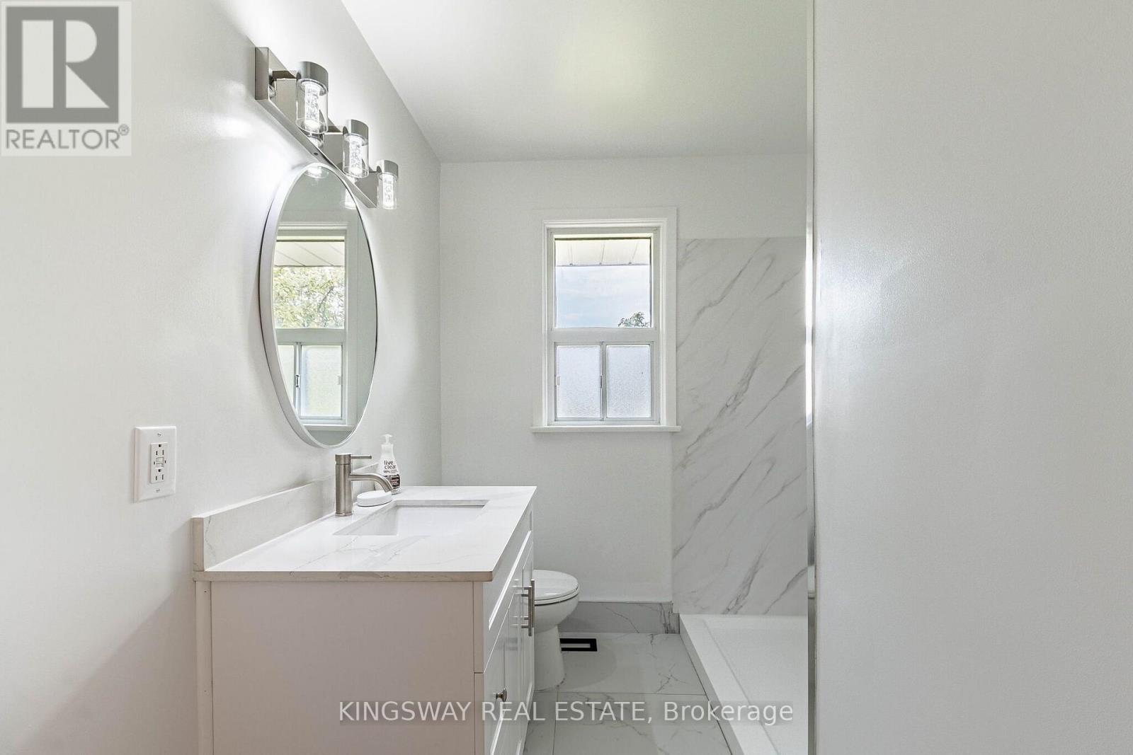 163 Floradale Drive, Mississauga, Ontario  L5B 1G2 - Photo 13 - W13652502