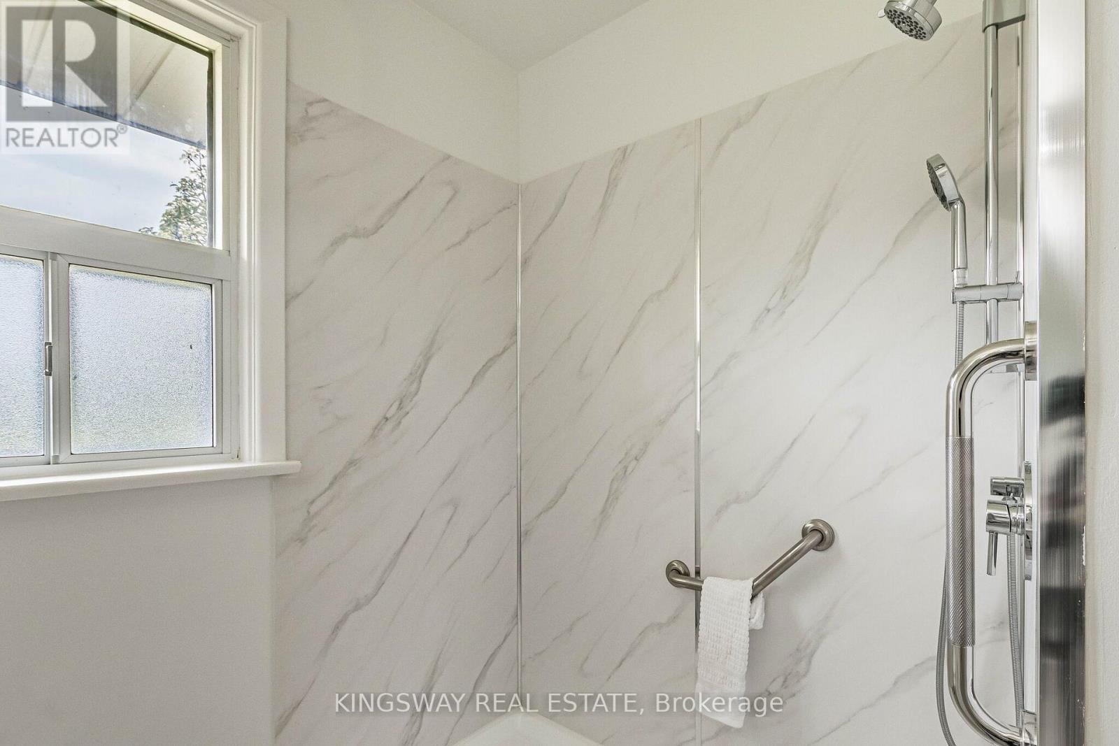 163 Floradale Drive, Mississauga, Ontario  L5B 1G2 - Photo 14 - W13652502