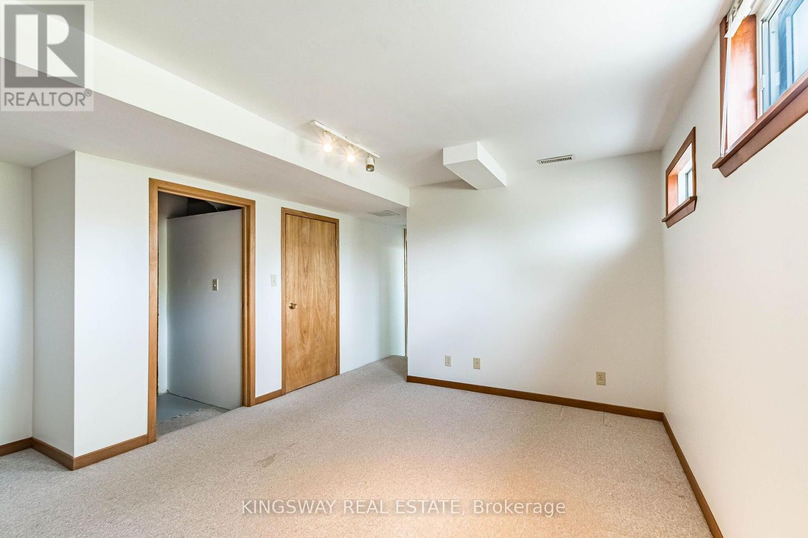 163 Floradale Drive, Mississauga, Ontario  L5B 1G2 - Photo 23 - W13652502