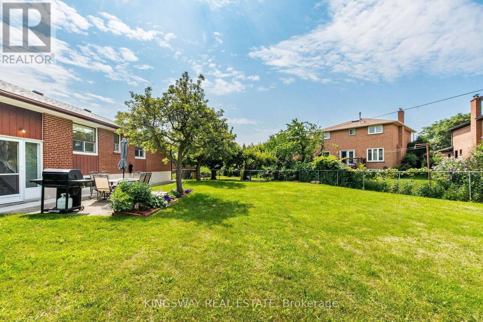 163 Floradale Drive, Mississauga, Ontario  L5B 1G2 - Photo 37 - W13652502