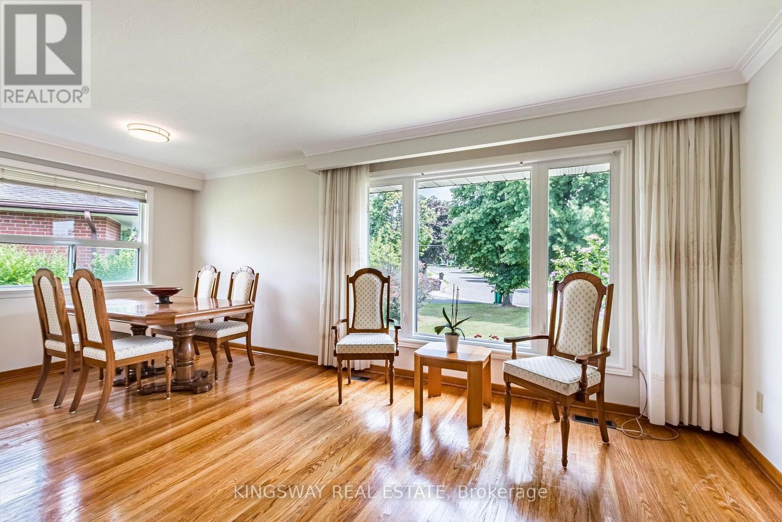 163 Floradale Drive, Mississauga, Ontario  L5B 1G2 - Photo 6 - W13652502