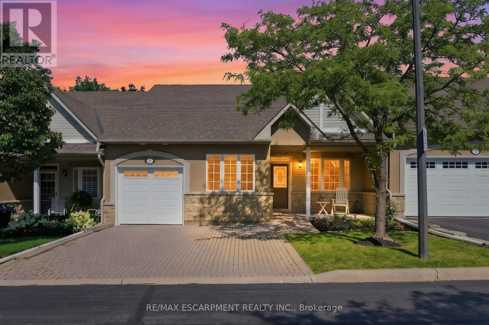 41 - 212 STONEHENGE DRIVE, Hamilton, Ontario