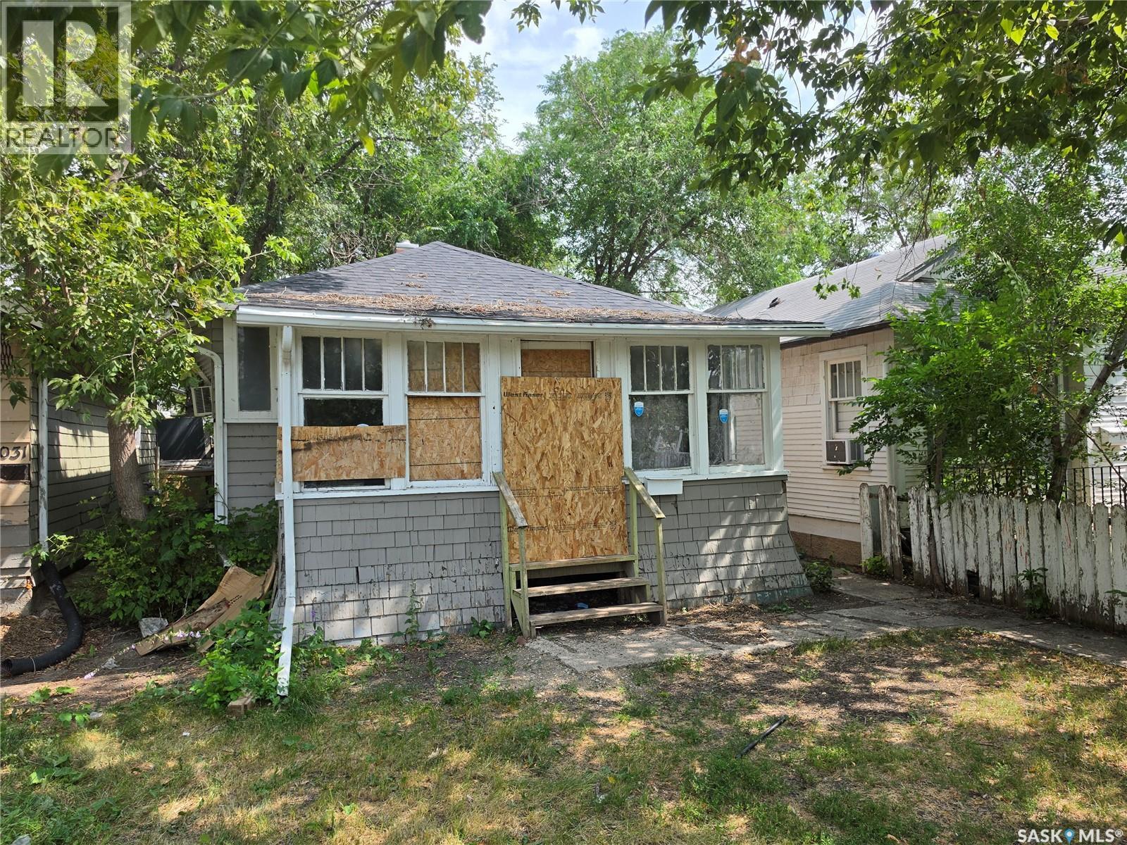 1041 Argyle Street, Regina, Saskatchewan  S4T 3R4 - Photo 1 - SK044819