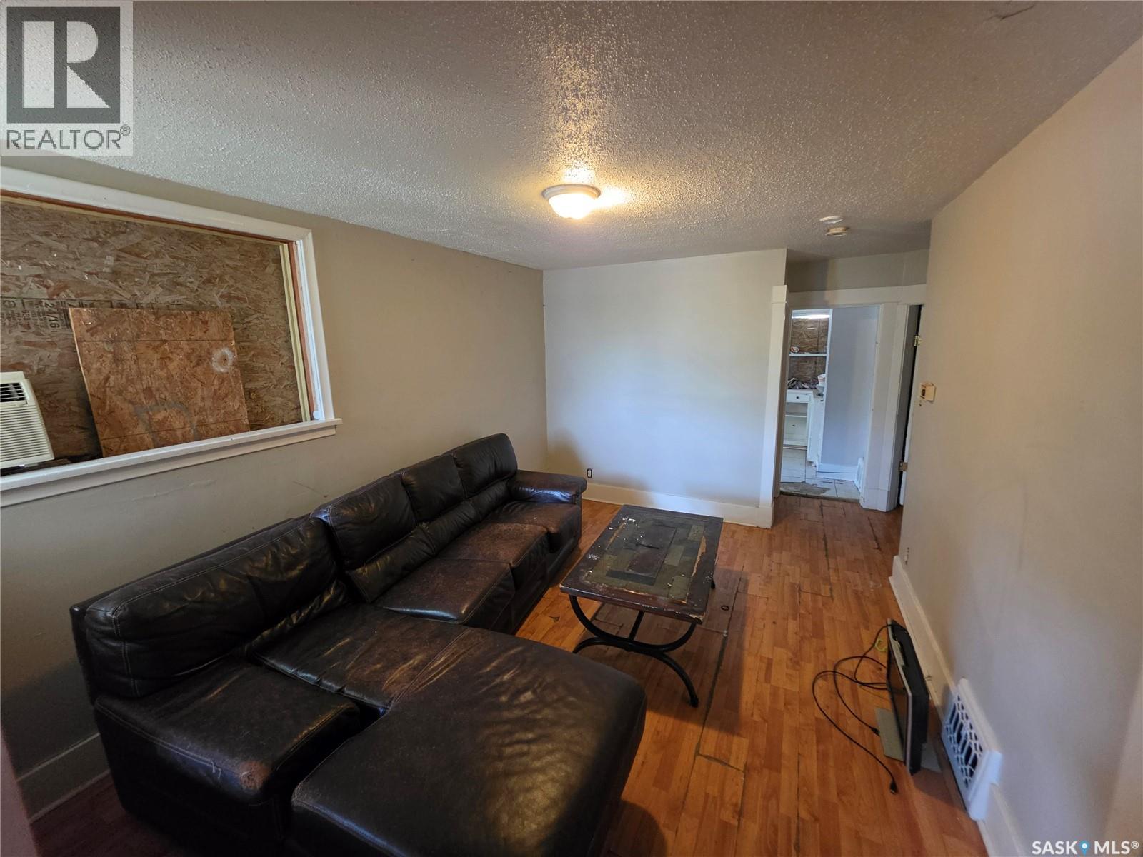 1041 Argyle Street, Regina, Saskatchewan  S4T 3R4 - Photo 5 - SK044819