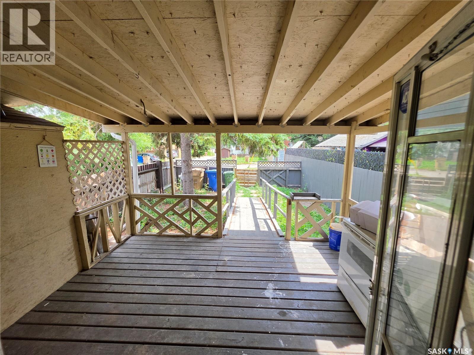1525 Elphinstone Street, Regina, Saskatchewan  S4T 3M9 - Photo 10 - SK044804