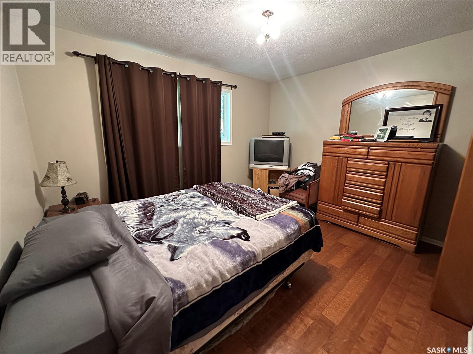 242 Third Avenue N, Kamsack, Saskatchewan  S0A 1S0 - Photo 13 - SK044735