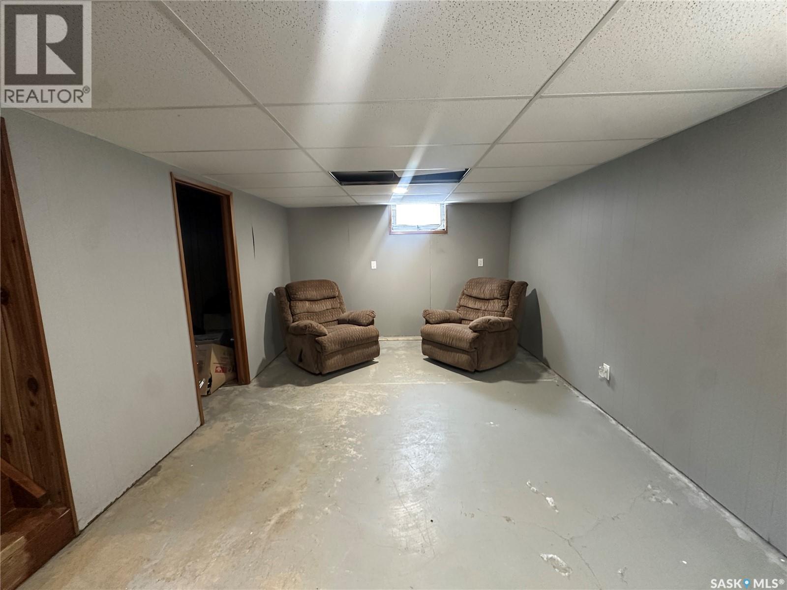 242 Third Avenue N, Kamsack, Saskatchewan  S0A 1S0 - Photo 17 - SK044735