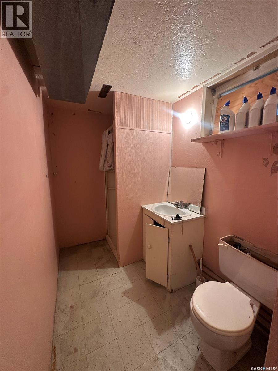 242 Third Avenue N, Kamsack, Saskatchewan  S0A 1S0 - Photo 21 - SK044735