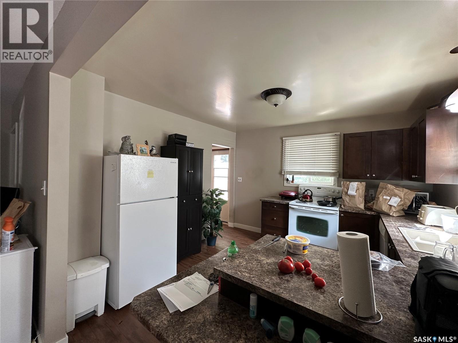 242 Third Avenue N, Kamsack, Saskatchewan  S0A 1S0 - Photo 6 - SK044735